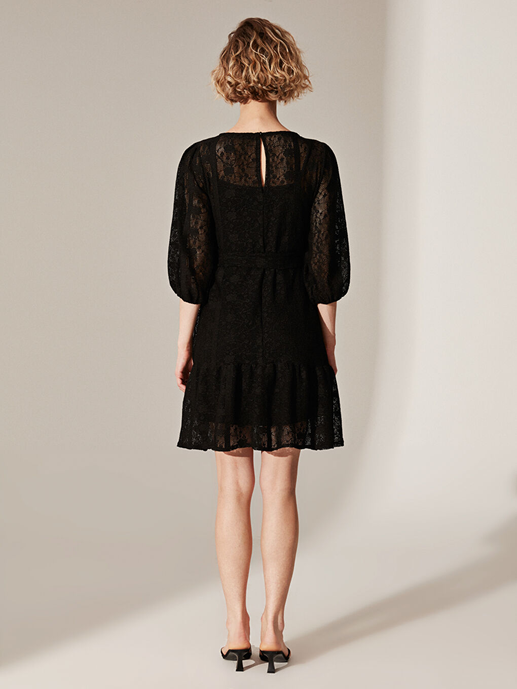 Siyah Kayık Yaka Standart Fit Dantel Kadın Elbise-3