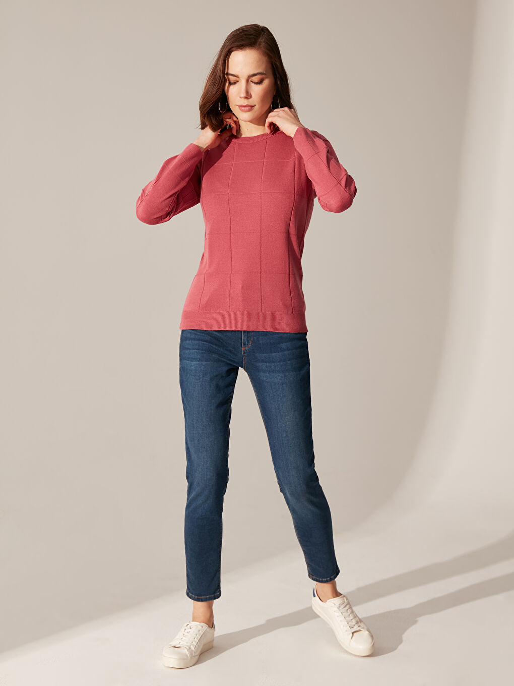 Self-Patterned Lightweight Tricot Jumper-6