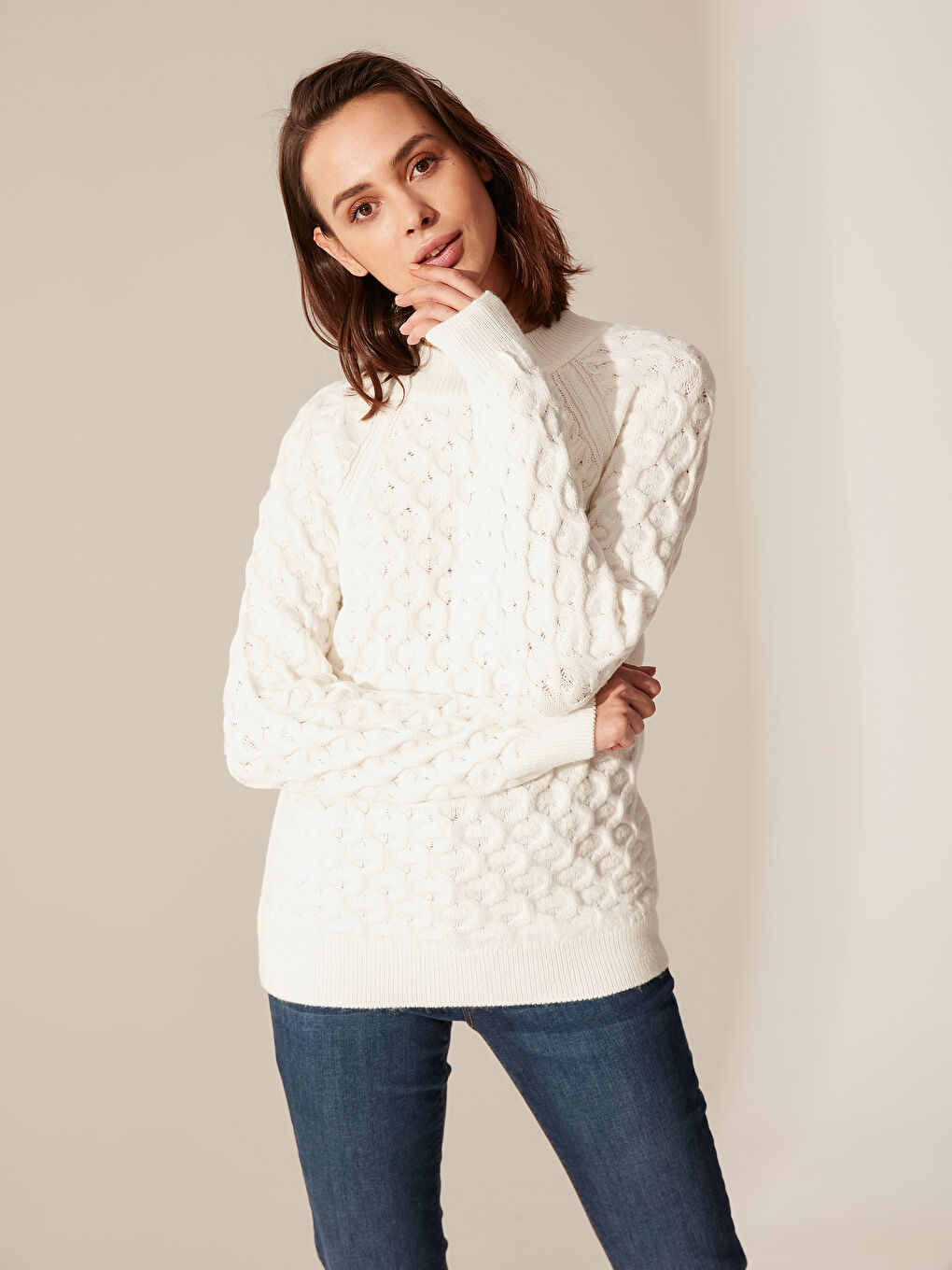 Ekru Yarım Balıkçı Yaka Uzun Kollu Kadın Kazak-1