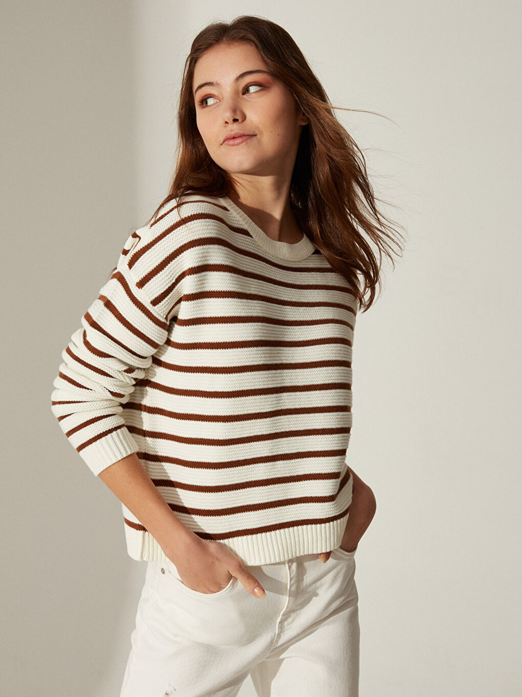 Ekru Bisiklet Yaka Uzun Kollu Kadın Kazak