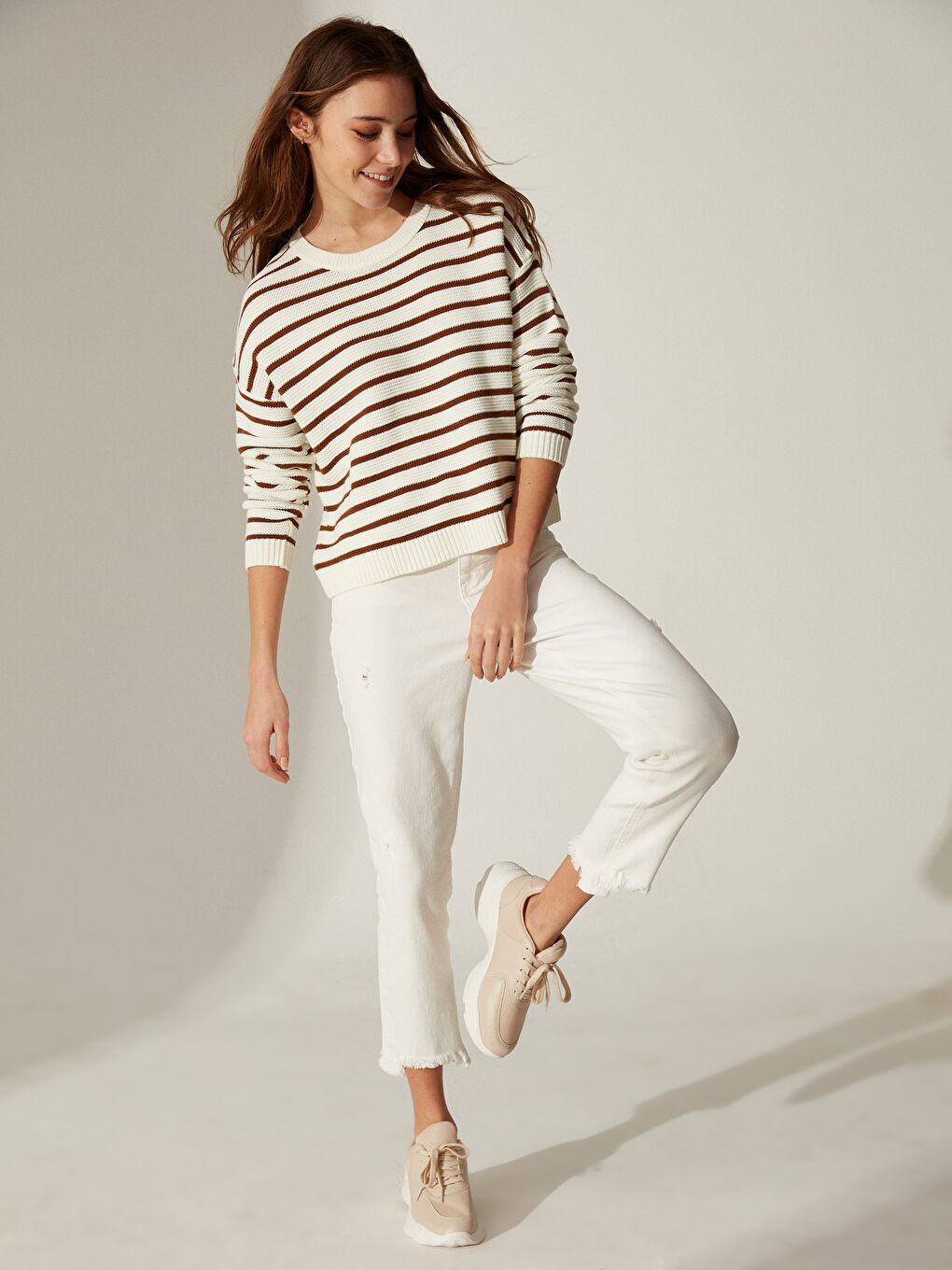 Ekru Bisiklet Yaka Uzun Kollu Kadın Kazak-3