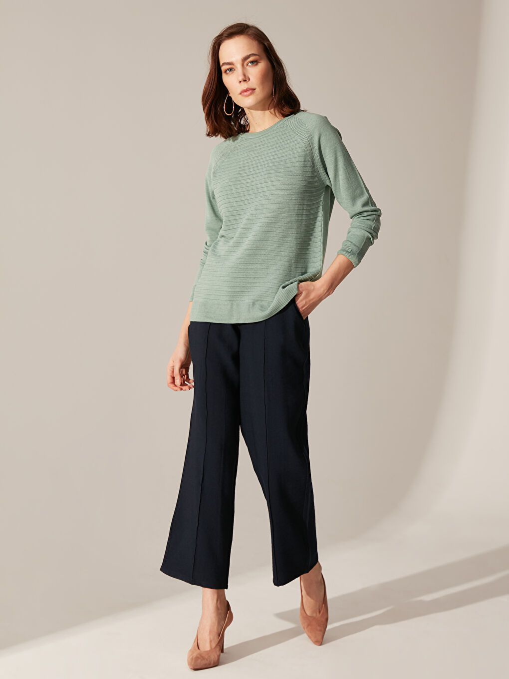 Женщины Зелёный Свитер-3