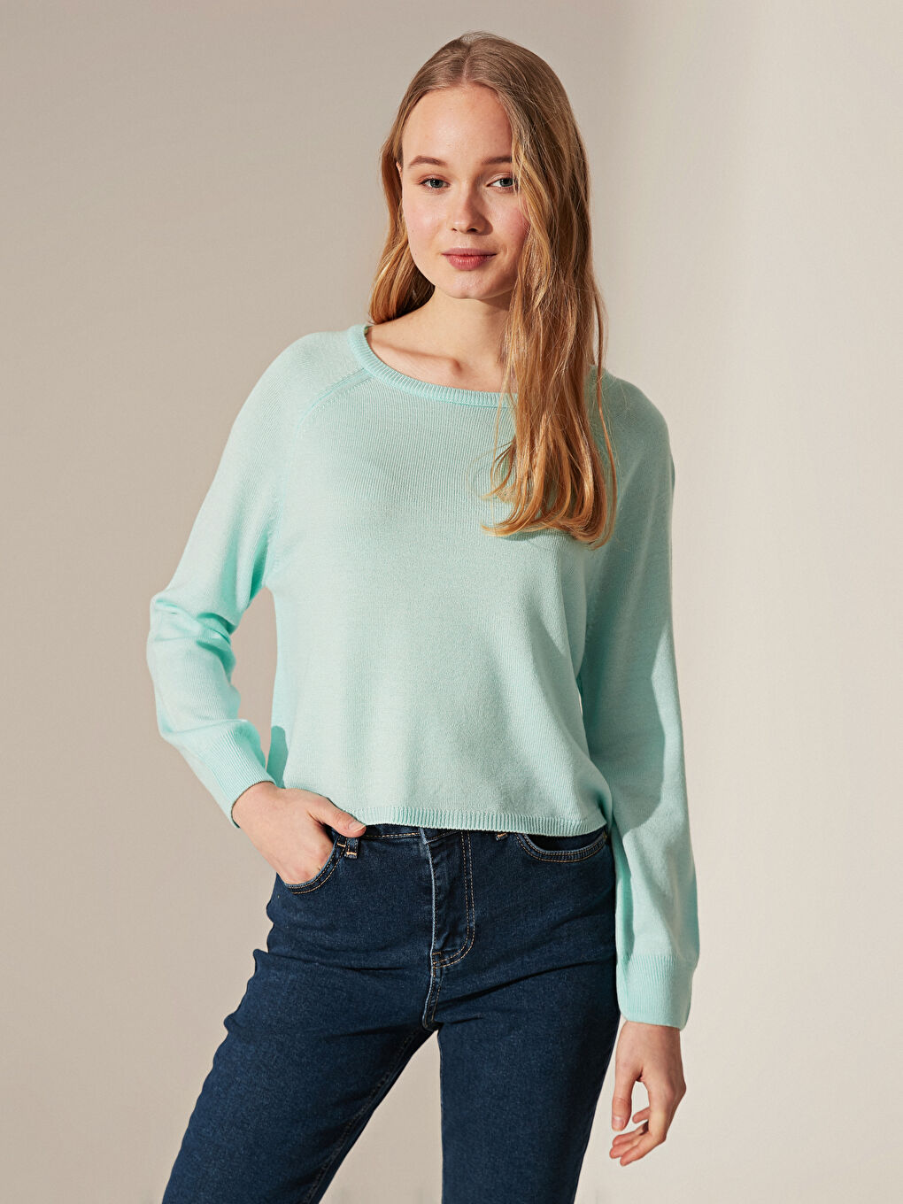 Свитер с длинным рукавом и вырезом лодочкой для женщин-1