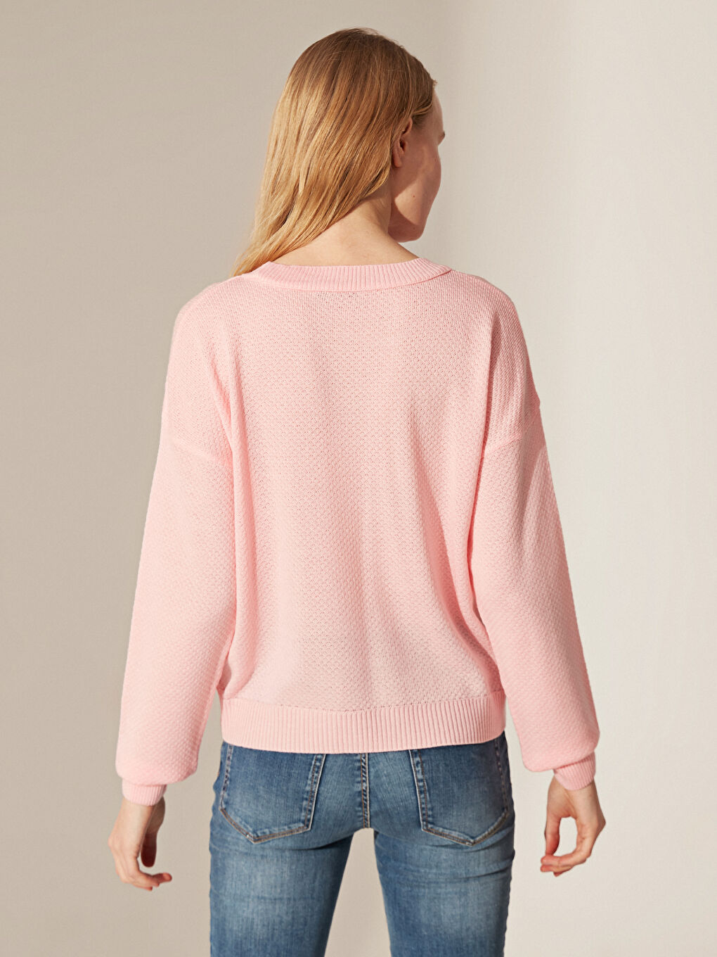 Свитер с круглым вырезом и длинным рукавом для женщин-3