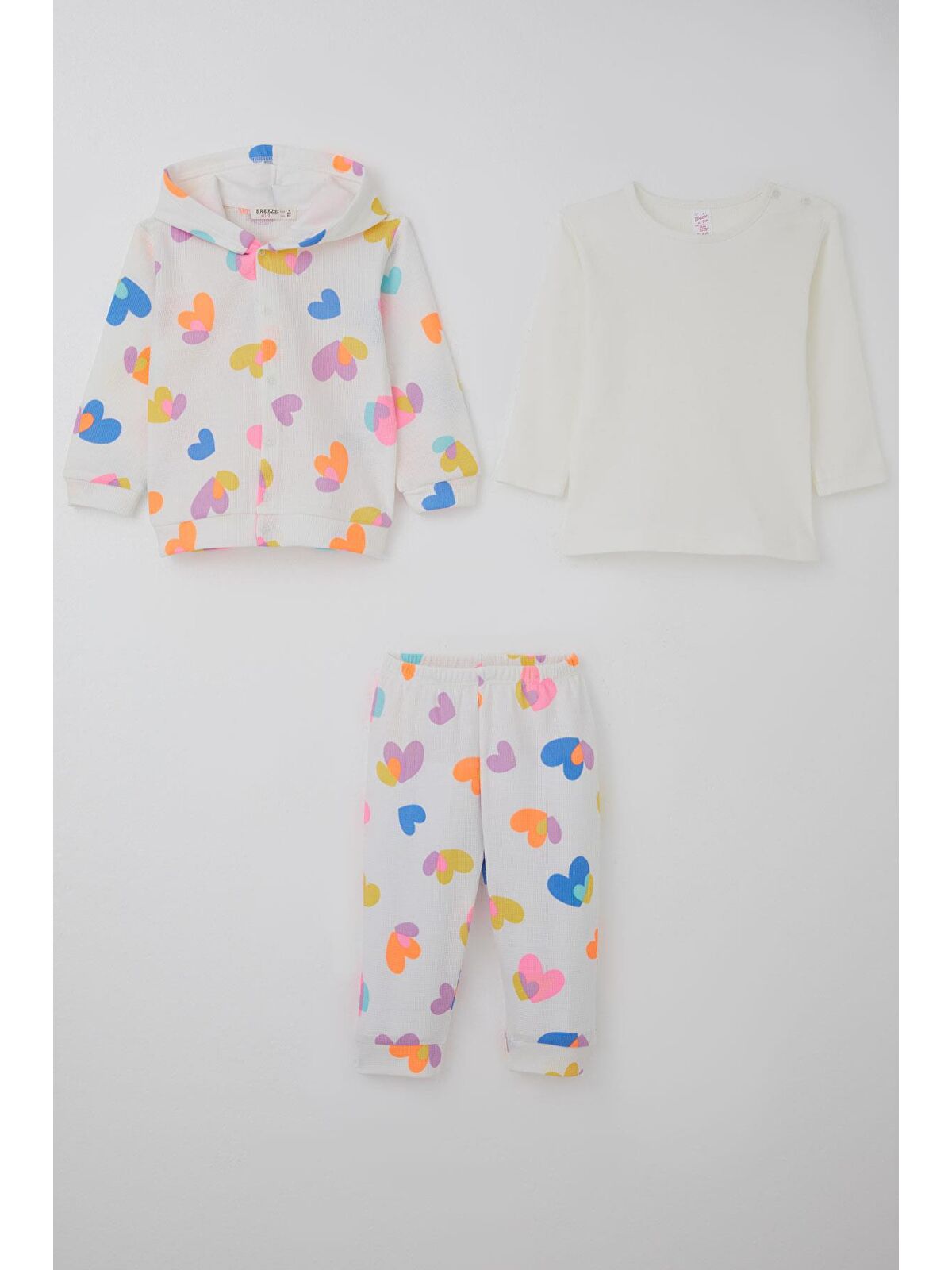 Breeze Kız Bebek Bodyli 3 Lü Takım Renkli Kalp Desenli Beyaz (4 Ay-1 Yaş)
