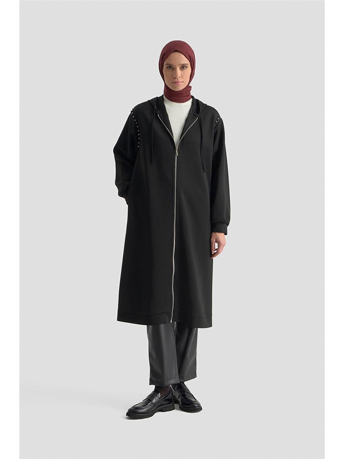 ARMİNE Siyah Düz Standart & Regular Kadın Fermuarlı Sweatshirt