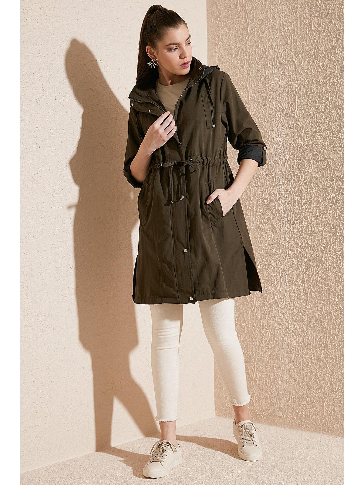 Lela Haki Regular Fit Çıkarılabilir Kapüşonlu İnce Mevsimlik Mont