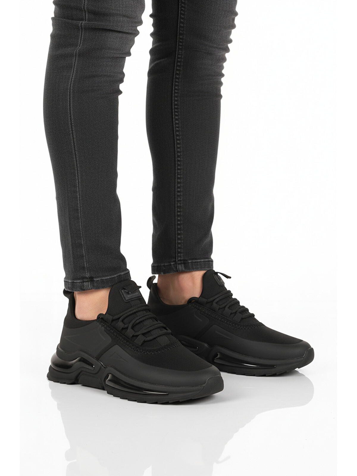 Walkway Siyah Bağcıklı Hafif Esnek Erkek Spor Ayakkabı Than 836 M