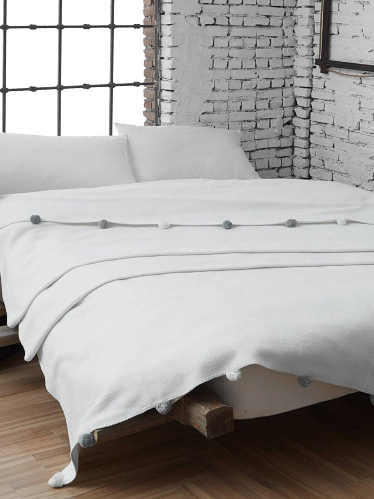 Dolce Bonita Home Çift Kişilik Ponponlu Pike Battaniye 200x220 Krem