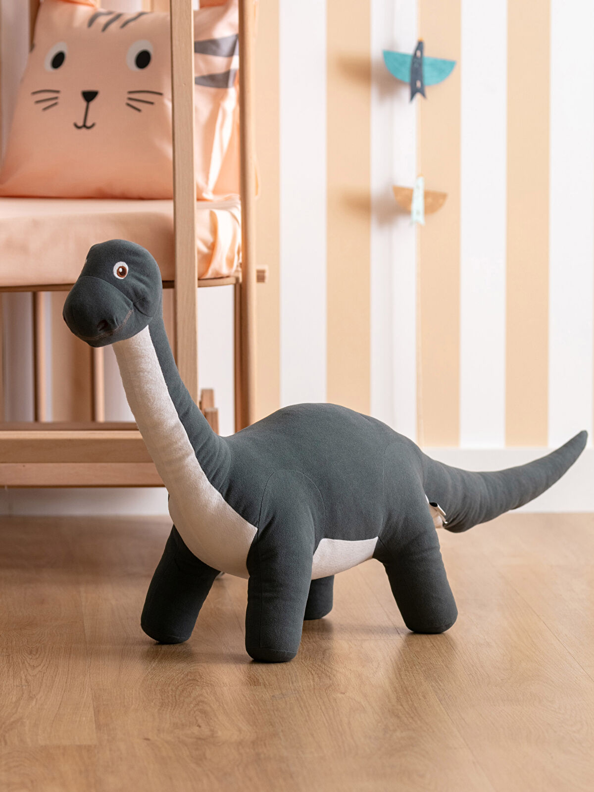 LCW HOME Yeşil Dinozor Figürlü Bebek Kırlent 105 cm - S2FU87Z1-TLM LCW HOME Yeşil Dinozor Figürlü Bebek Kırlent 105 cm - S2FU87Z1-TLM