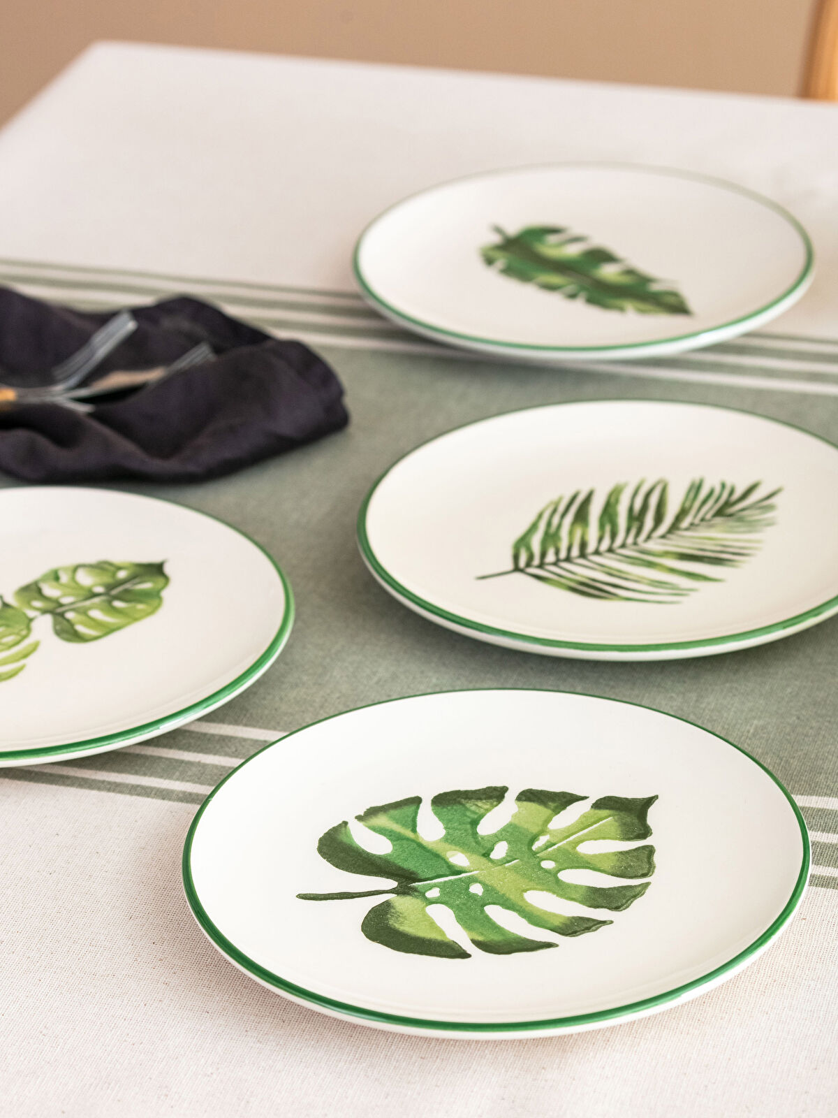 LCW HOME Yaprak Baskılı Seramik Pasta Tabağı Seti 4'lü -S3GF49Z8