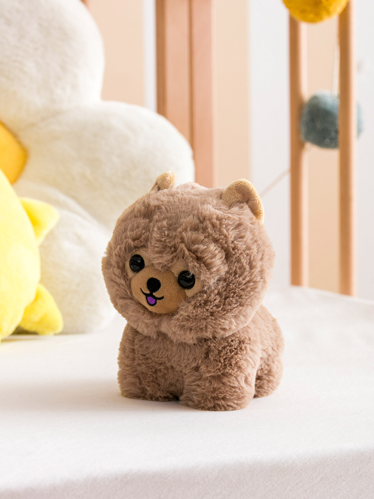LCW HOME Kahverengi Pelüş Dolgulu Köpek Bebek Kırlent 18 Cm