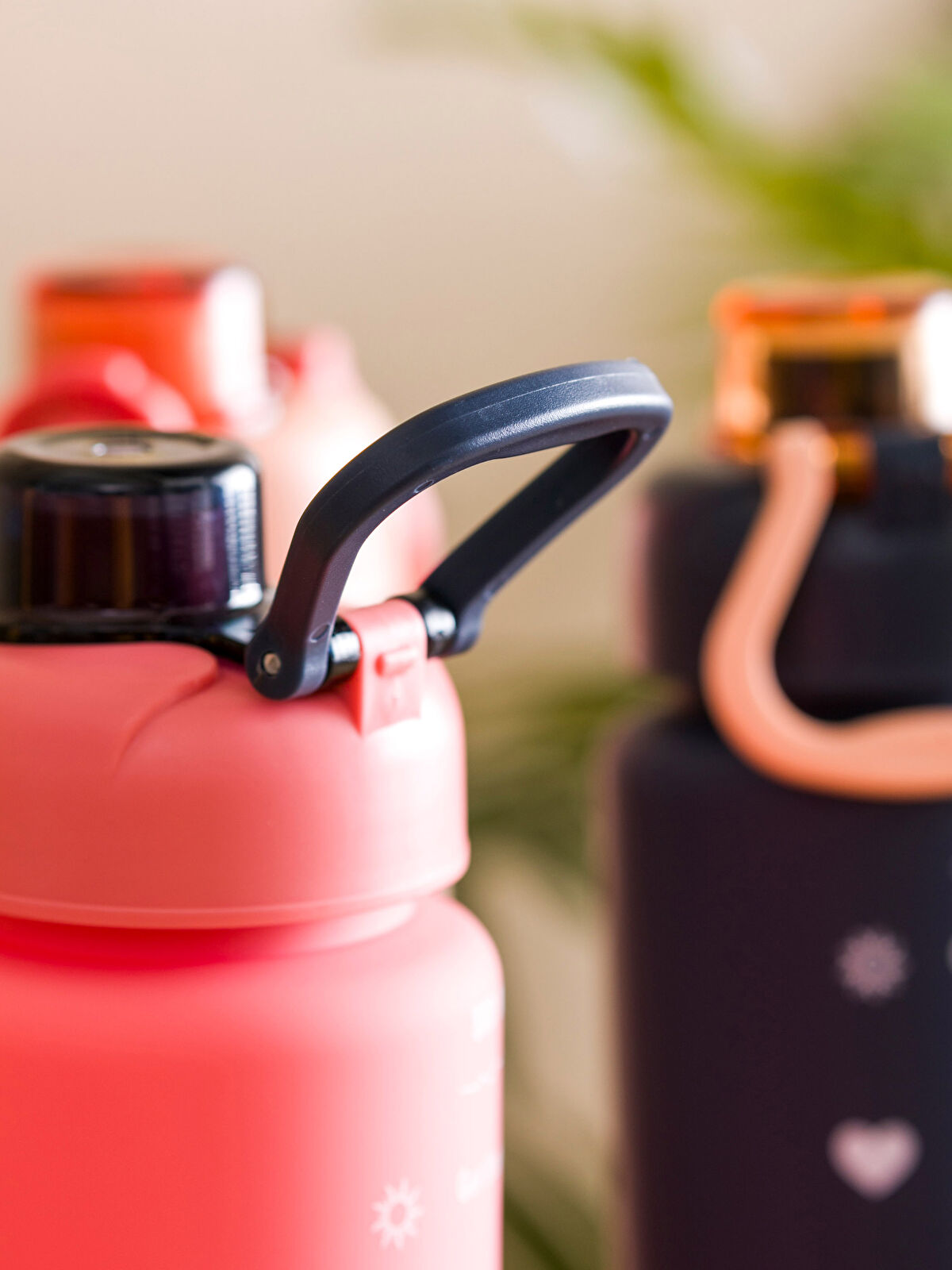 LCW ACCESSORIES Locking Lid Water Bottle 800 ml -S4FI35Z8-QBC - LC