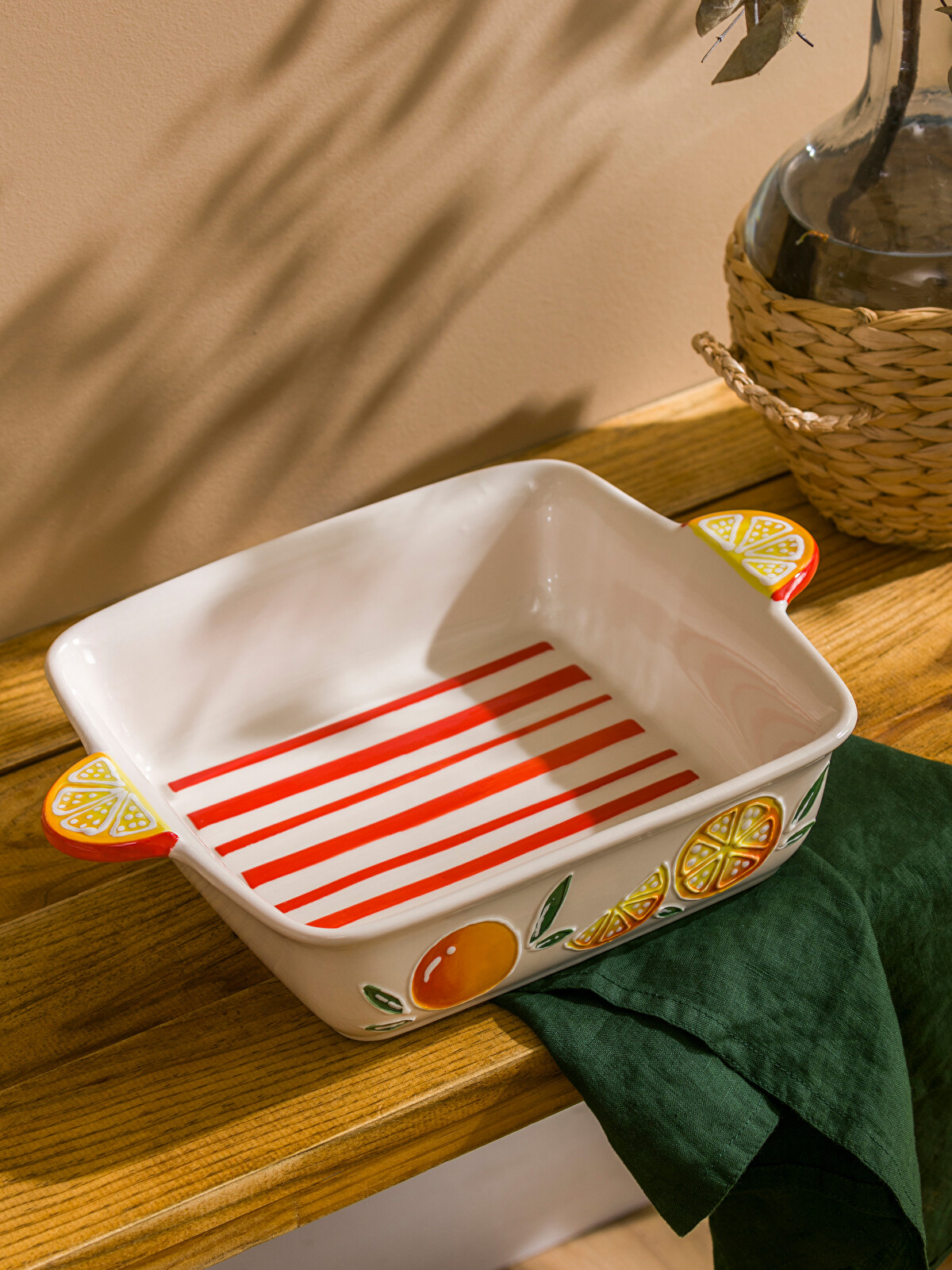 LCW HOME Karışık Meyve Baskılı Seramik Fırın Kabı 32 cm - S5GA32Z8
