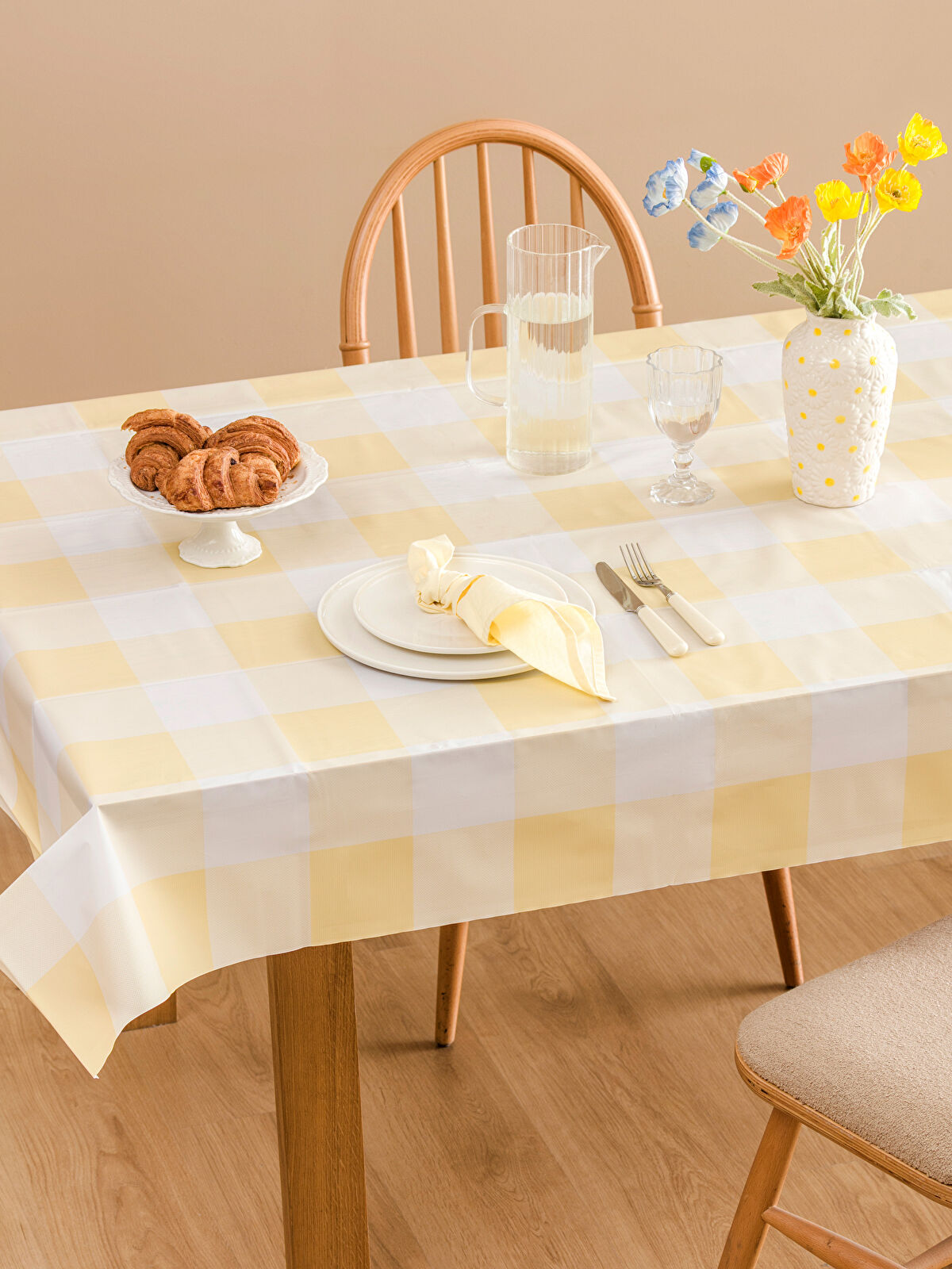 LCW HOME Ekose Desenli Masa Örtüsü 140x180 cm