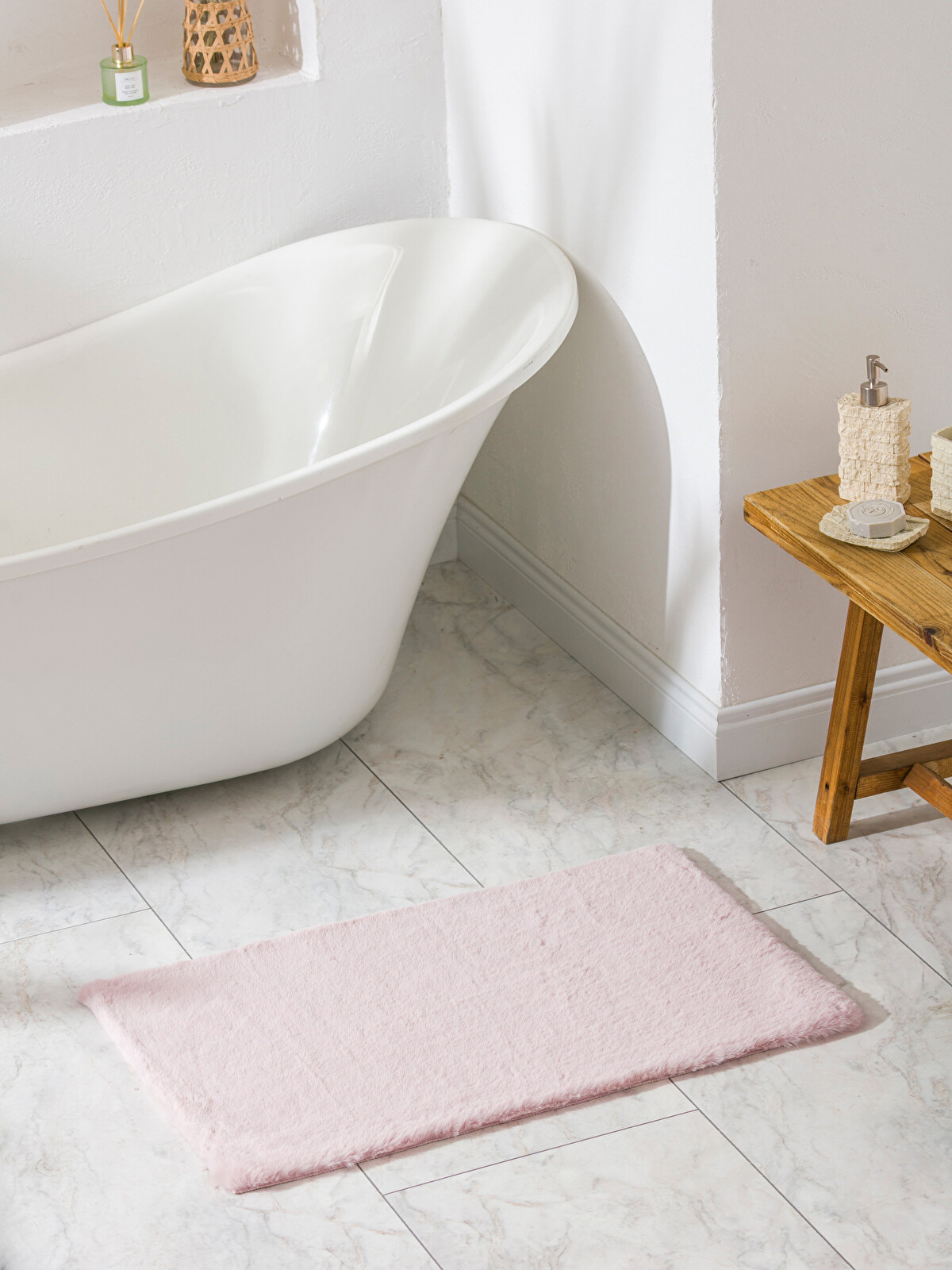 LCW HOME Plush Bath Mat 50x80 Cm - S65250Z8-ZWU | LC Waikiki