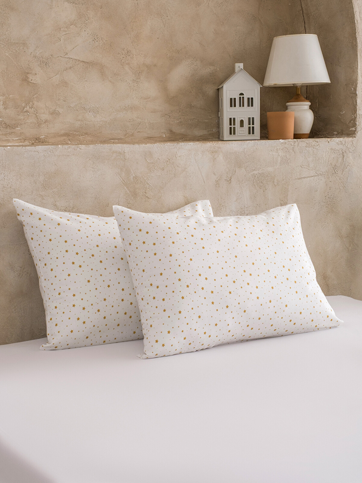 LCW HOME Beyaz Yıldız Desenli Yastık Kılıfı 2'li 50x70 Cm
