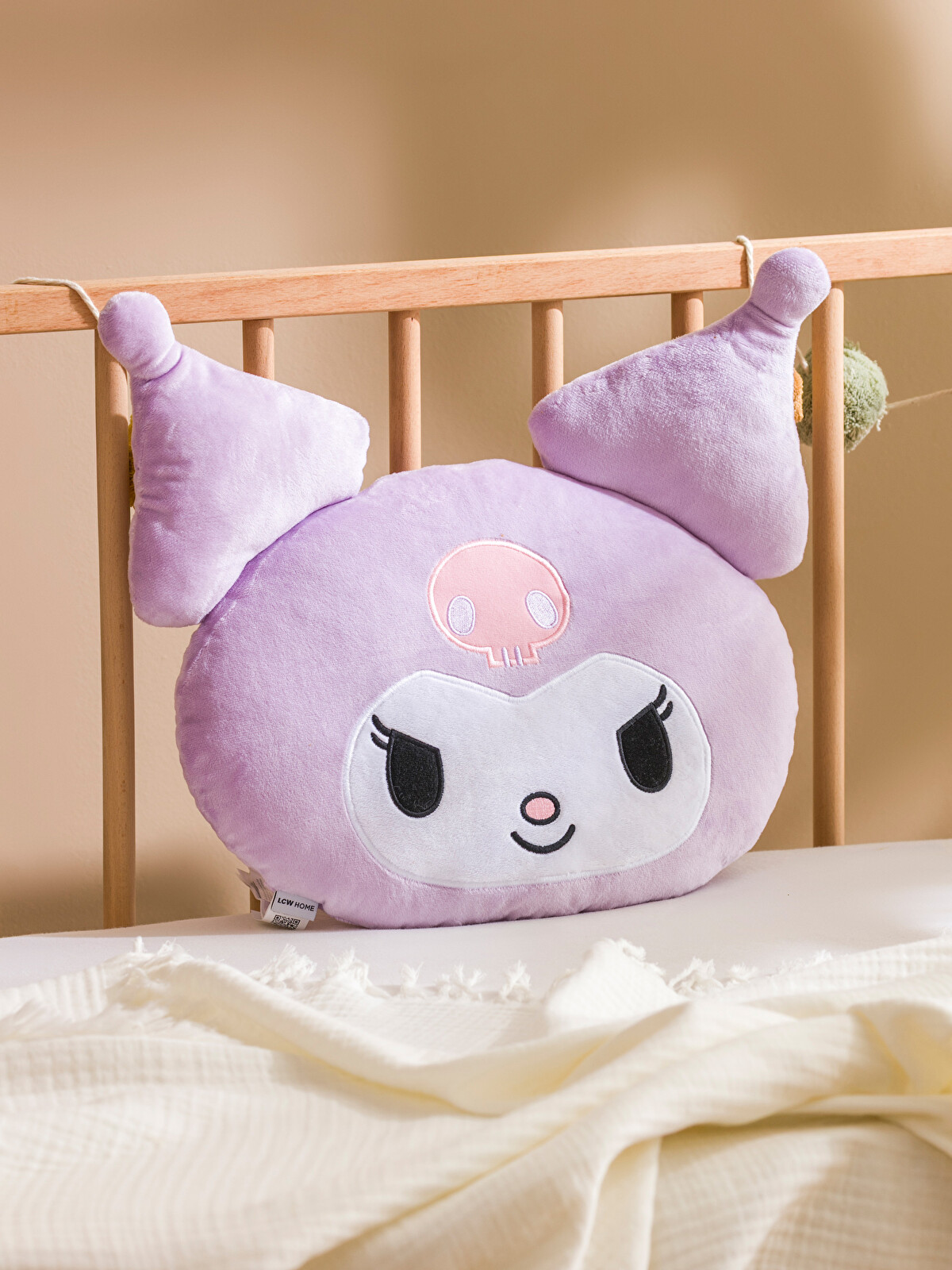 LCW HOME Kuromi Figured Plush Baby Cushion - S6BJ47Z1-LTM | LC Waikiki
