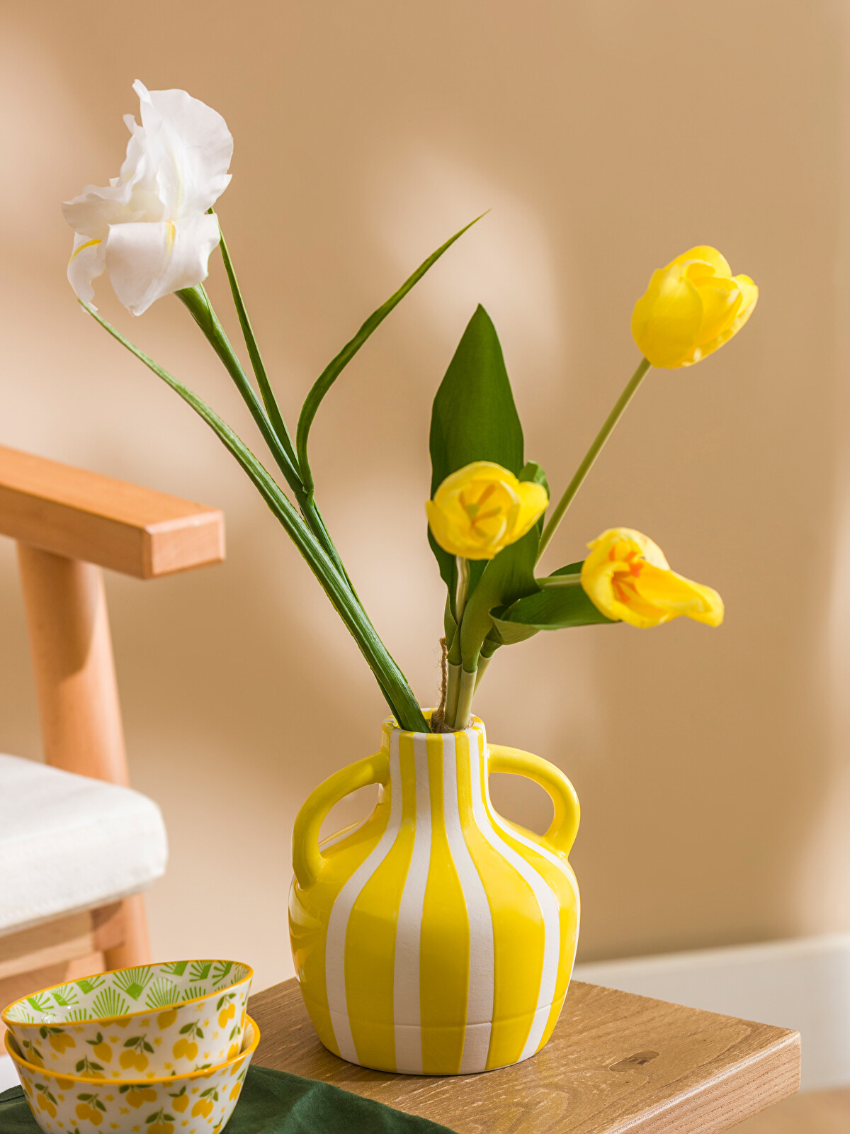 LCW HOME Sarı Çizgili Seramik Vazo 15 cm - S6CF67Z8-DR8 | LCW