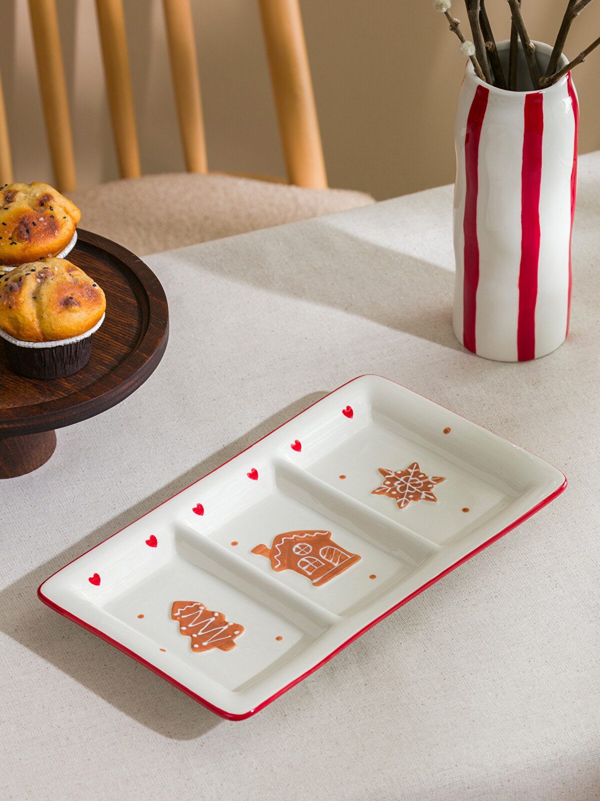 LCW HOME Christmas Themed Ceramic Plate - W4EV47Z8-EEW | LC Waikiki