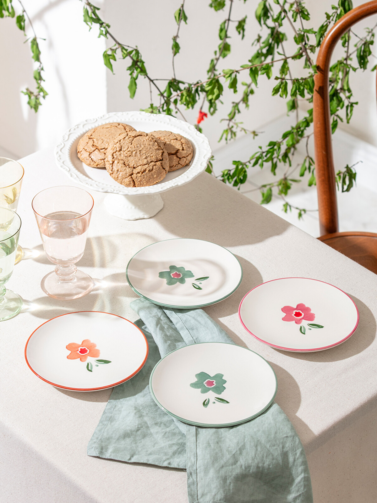 ☆ 色無地 薄紅梅色 瑞祥茶屋辻 ガード加工 トールサイズ K-5685 LCW HOME Керамічні тарілки для торта з квітковим принтом, набір 4