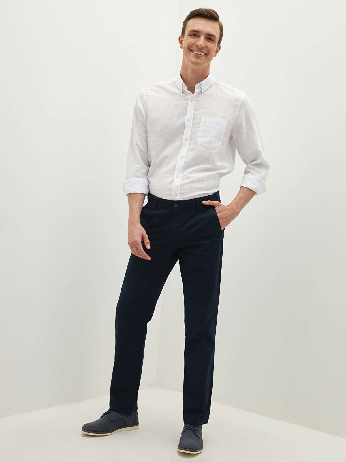 LCWAIKIKI Classic Wide Fit Men's Chino Trousers - S11246Z8-KN7
