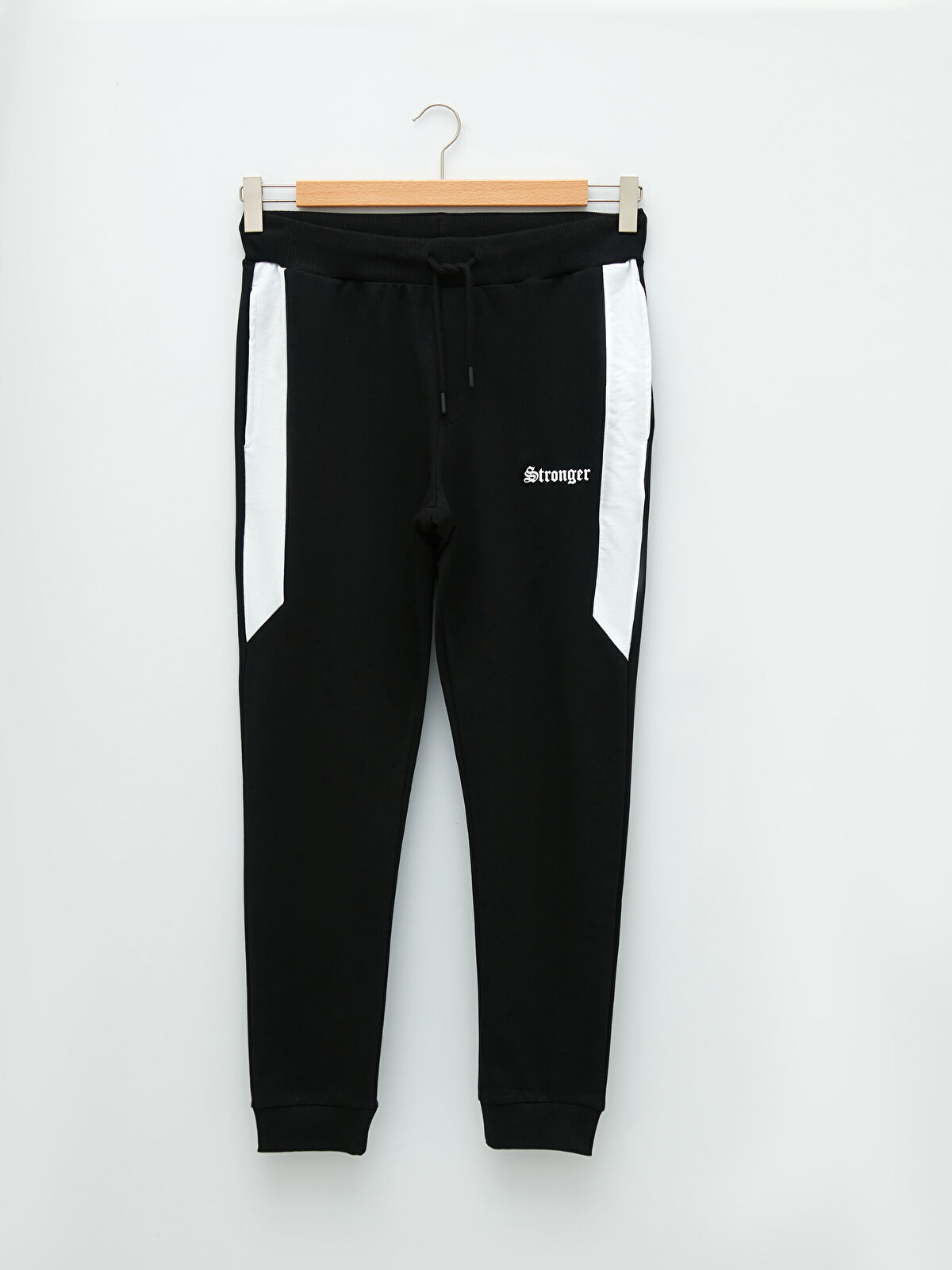 ce73e5eaa33a.jpg?width=3840&