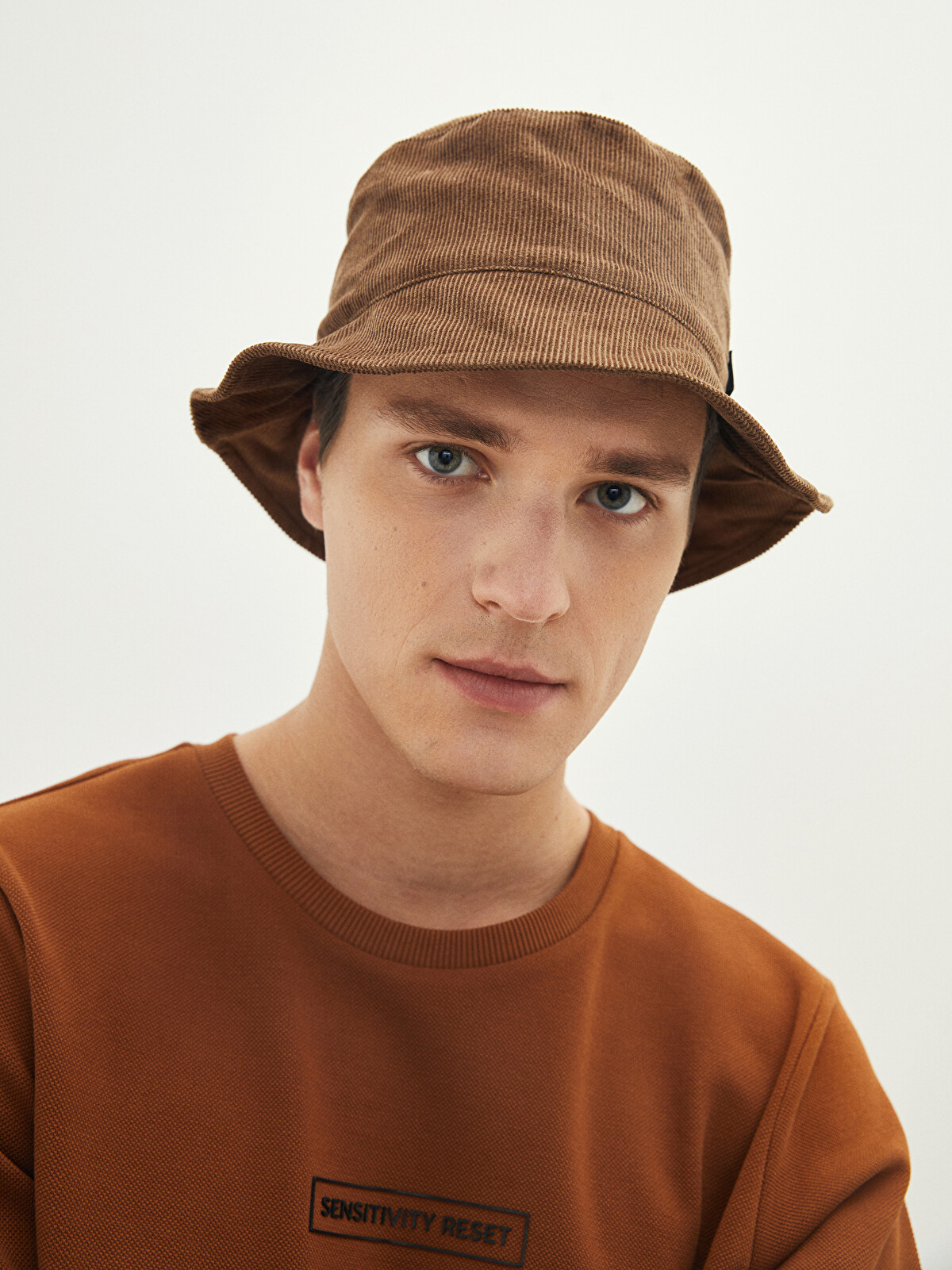 CHAIN LINK - CORDUROY HAT ２点セット期間限定セール LCW ACCESSORIES Corduroy Mens Bucket Hat - W1KL68Z8-RXE | LC Waikiki