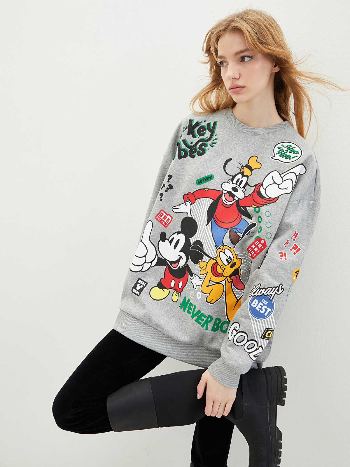 LCW Vision Bisiklet Yaka Mickey Mouse Baskılı Uzun Kollu Kadın