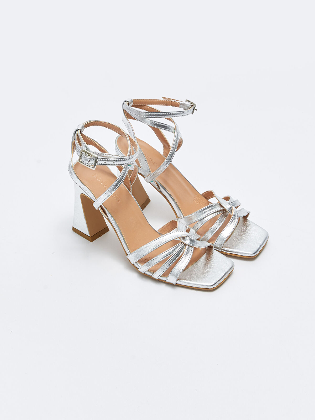 LCW STEPS Gri Deri Görünümlü Çapraz Bantlı Kadın Topuklu Ayakkabı