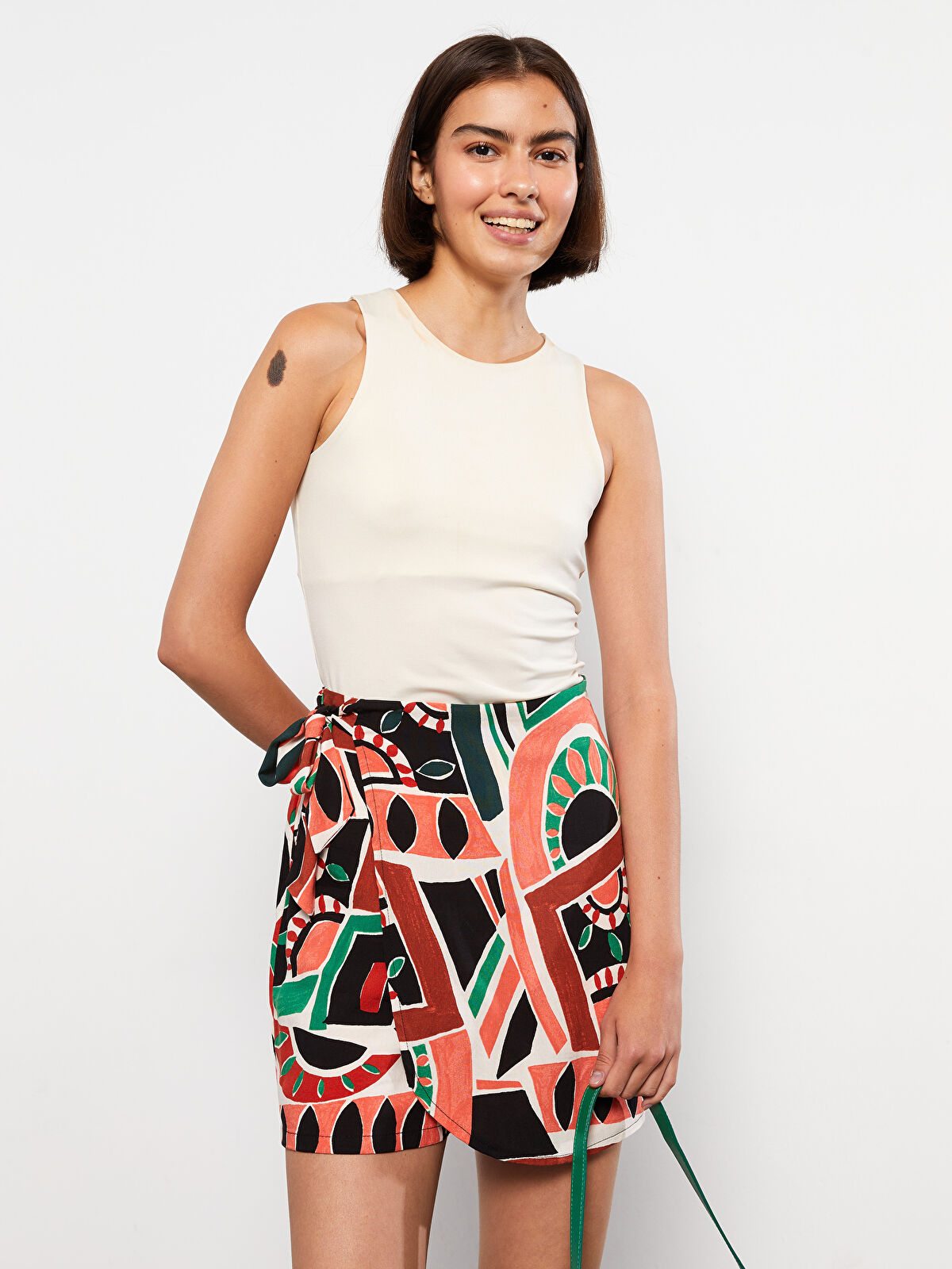 【海外輸入】 Waist Zippered Waikiki LC Patterned Short Women's Viscose その他
