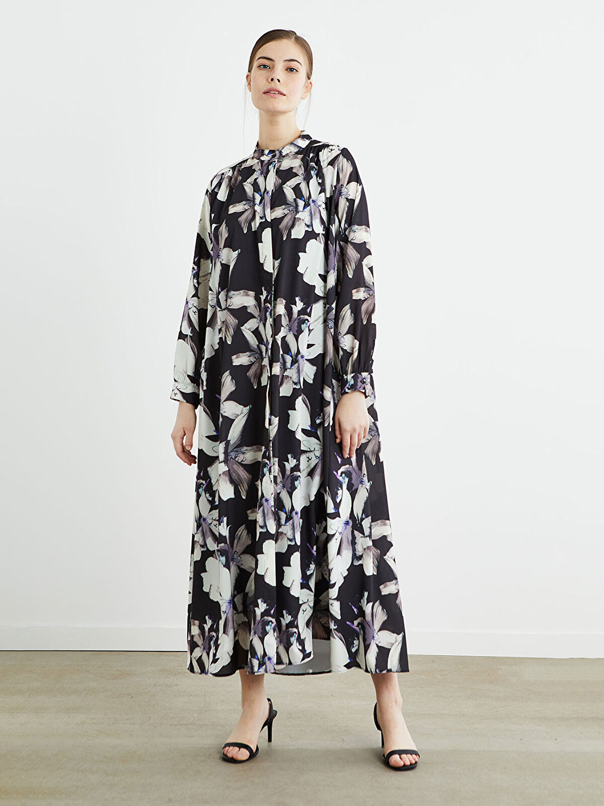 〈美品〉マリメッコ LOKKI CREPE / LAGUUNI DERSS 美品〉マリメッコ LOKKI CREPE/ LAGUUNI DERSS