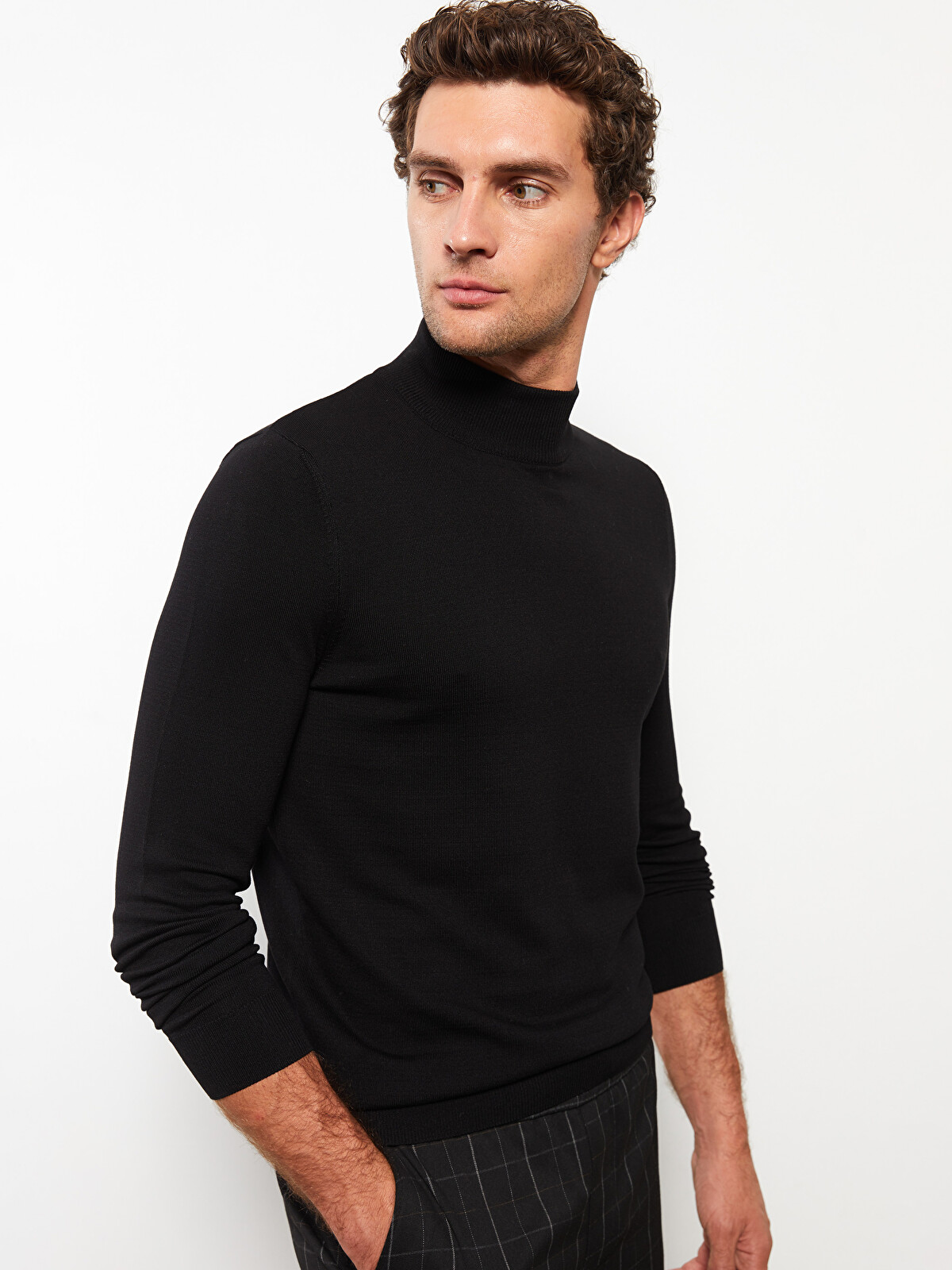 LCWAIKIKI Basic Half Turtleneck Long Sleeve Men's Knitwear Sweater