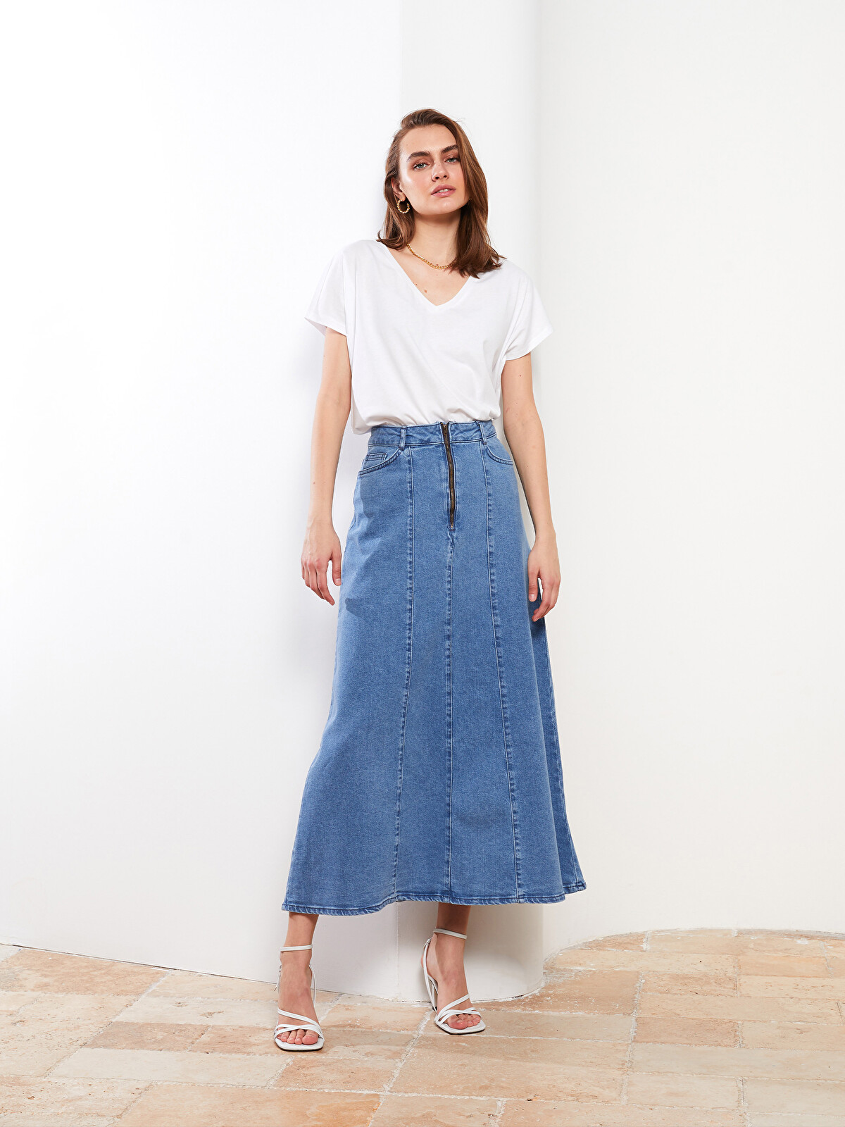 LCW ECO Women's Standard Fit Plain Denim Skirt - W2BY98Z8-311 | LC