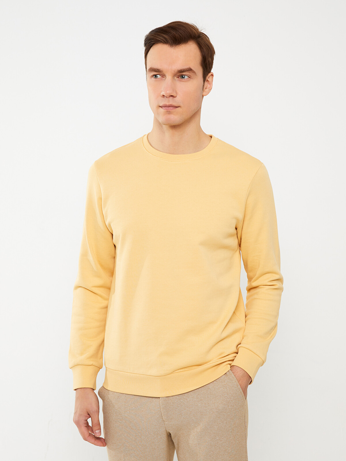 LCWAIKIKI Basic Bisiklet Yaka Uzun Kollu Erkek Sweatshirt