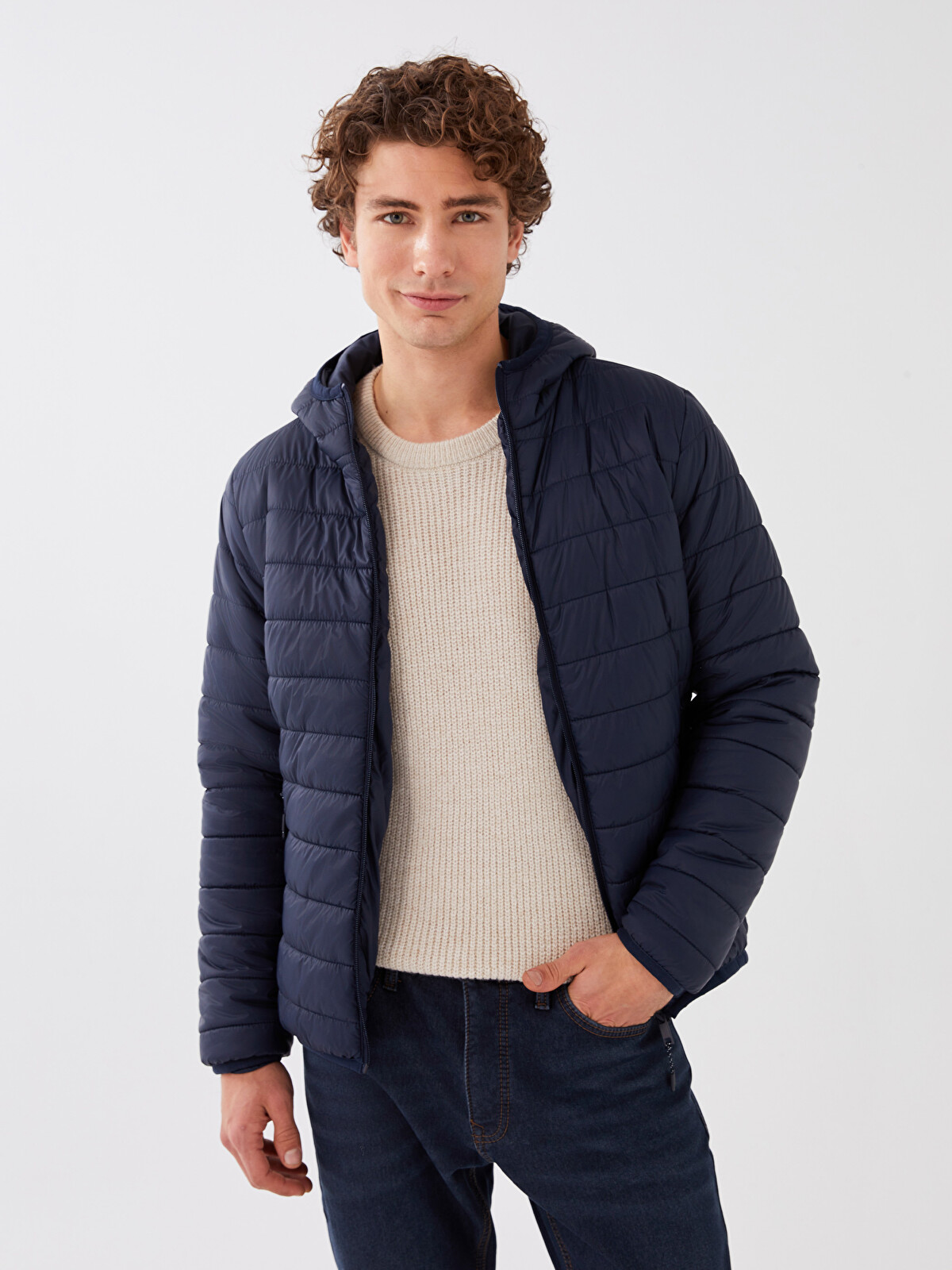 XSIDE Slim Fit Hooded Men's Puffer Coat - S35914Z8-RFD | LC Waikiki