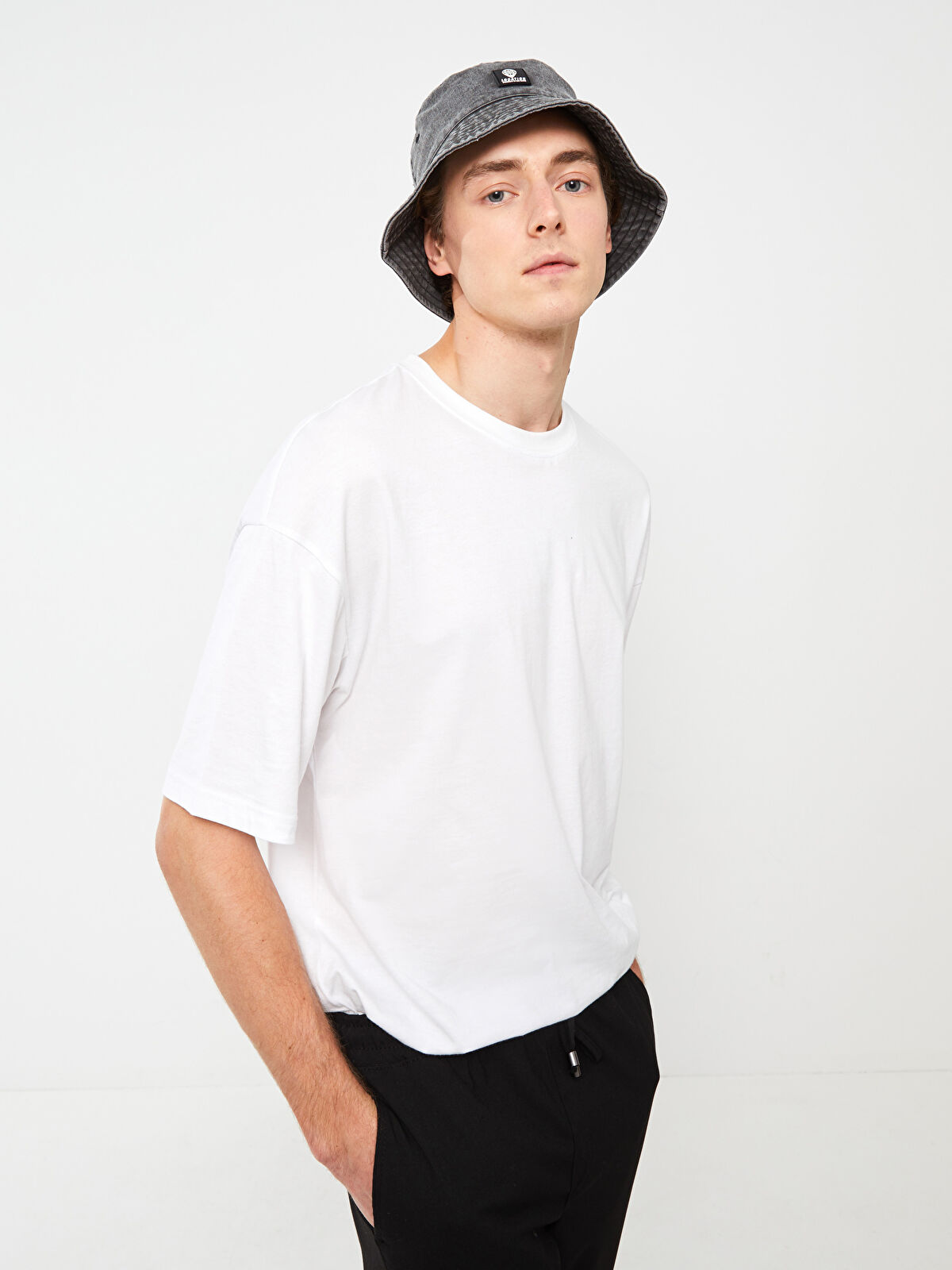 l_20231-s38049z8-hjv-96-81-93-