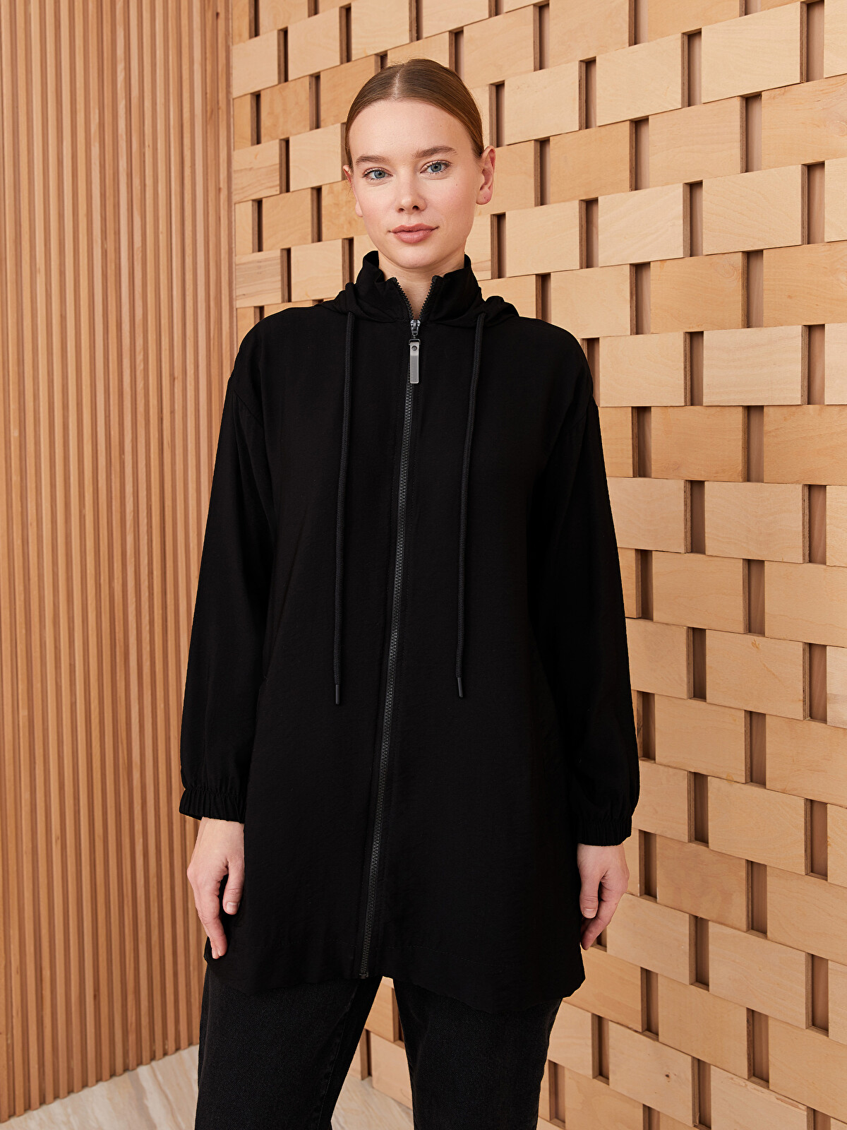 LCW Modest Kapüşonlu Düz Uzun Kollu Kadın Tunik - S3CC43Z8-RQL