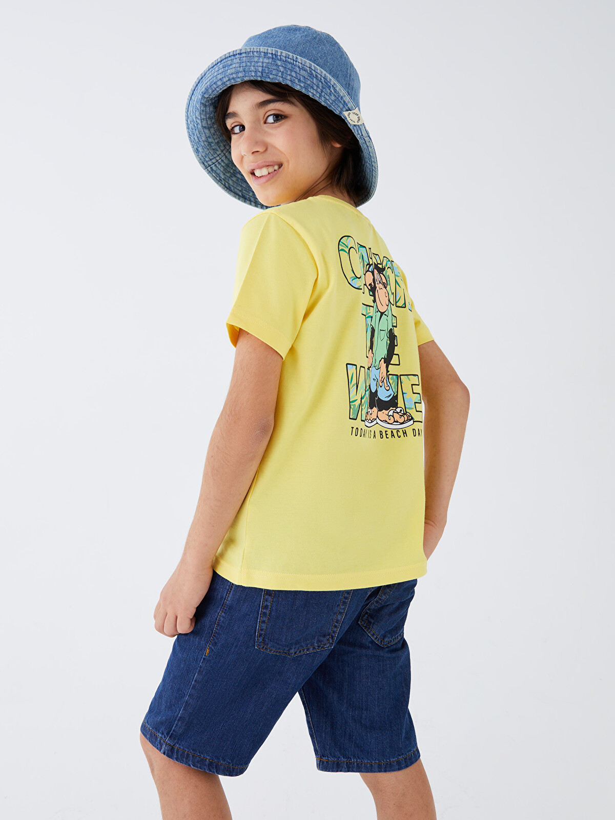 LCW Kids Crew Neck Nostalgic Monkey Printed Short Sleeve Boys' T