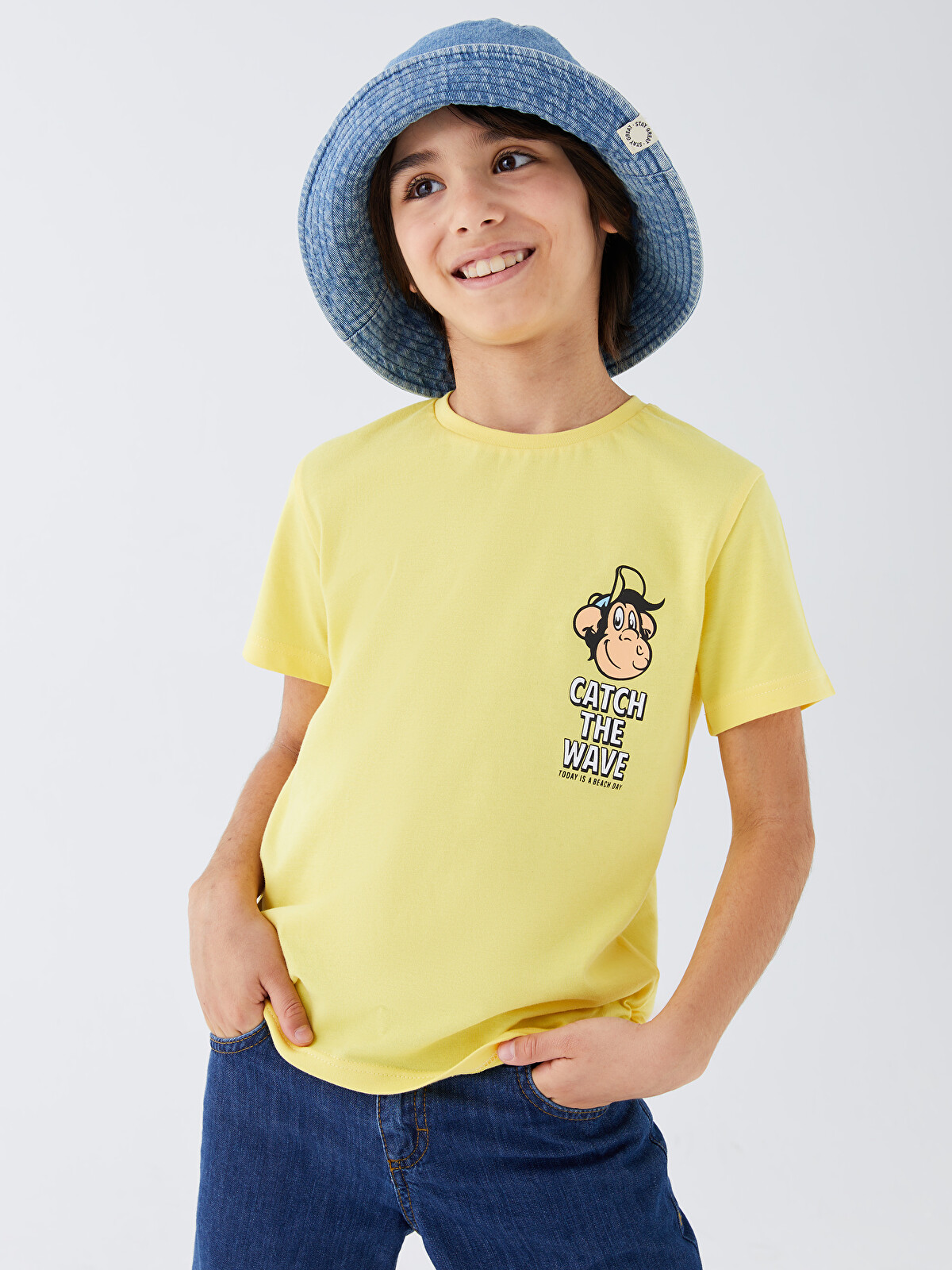 LCW Kids Sarı Bisiklet Yaka Nostaljik Maymun Baskılı Kısa Kollu