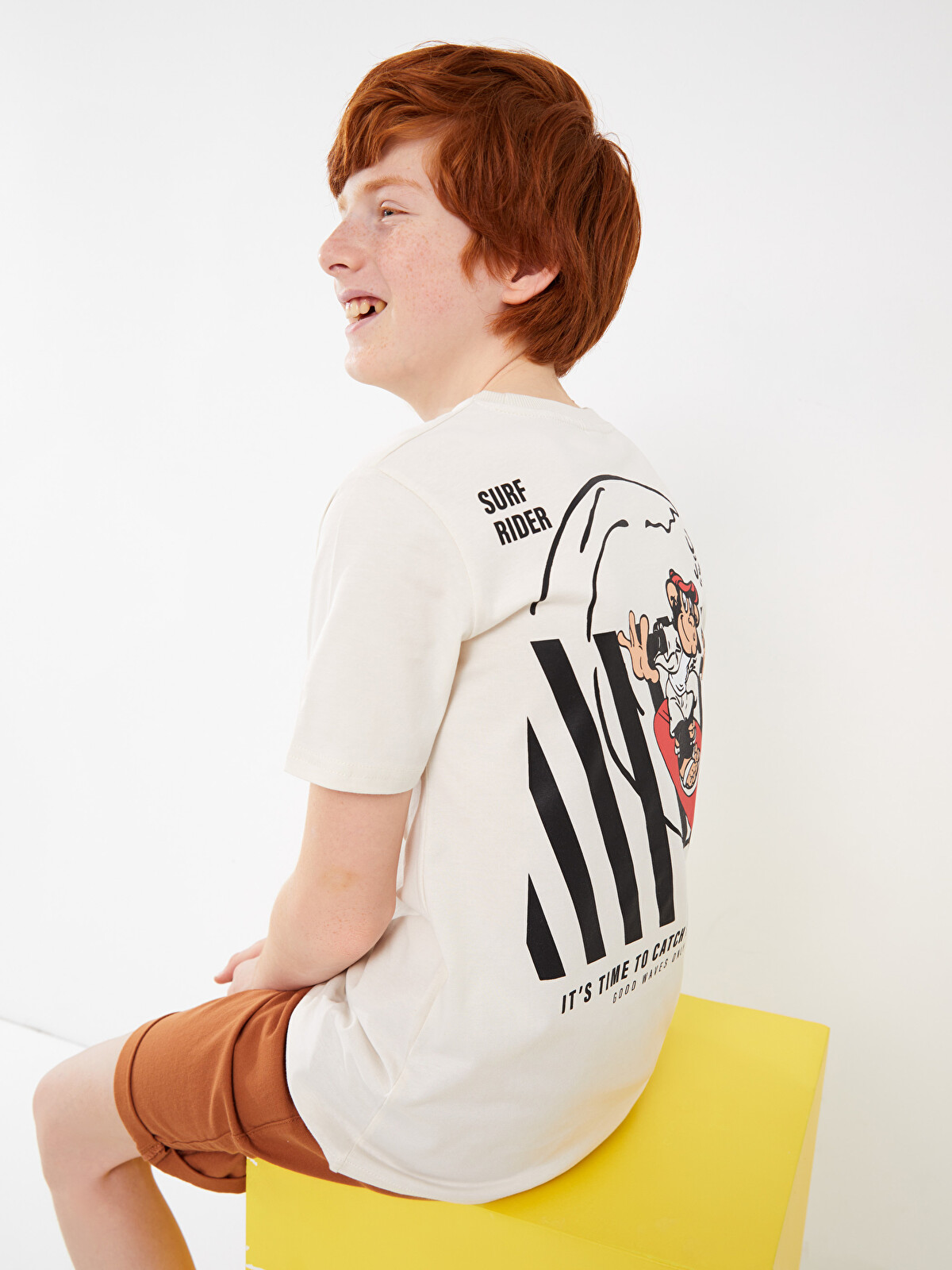 LCW Kids Crew Neck Nostalgic Monkey Printed Short Sleeve Boys' T