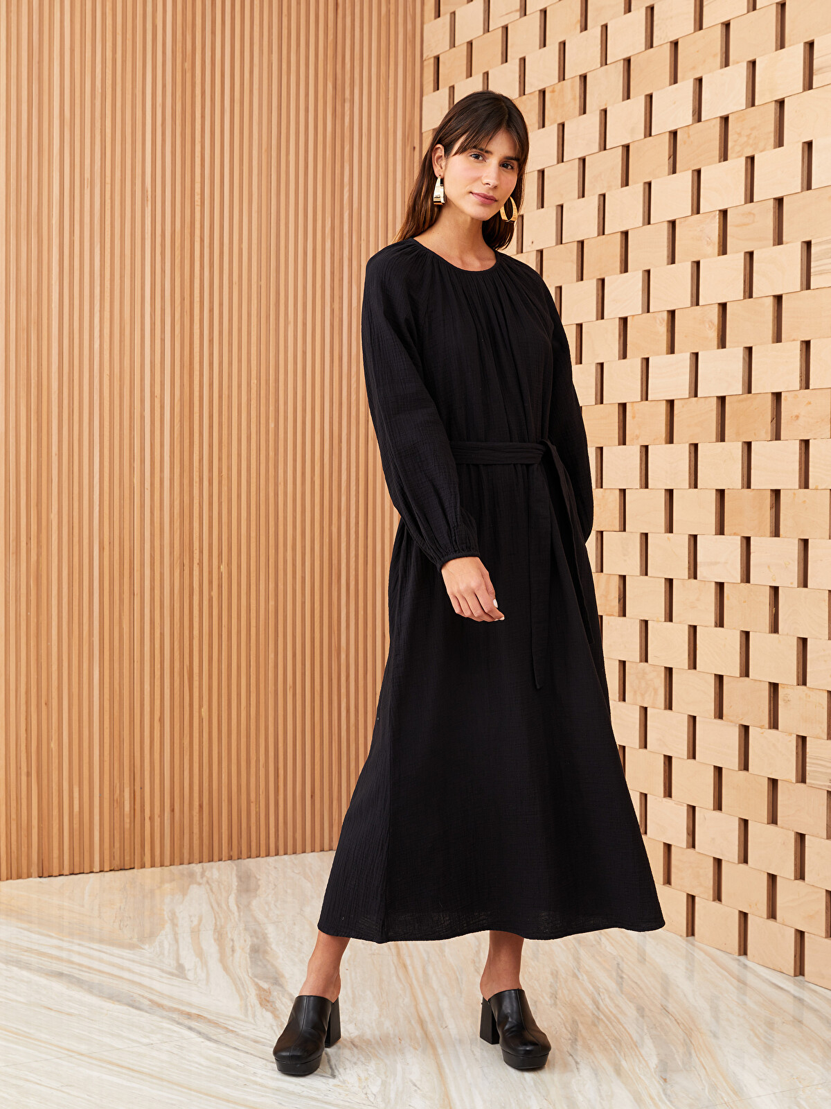 LCW Modest Crew Neck Plain Long Sleeve Muslin Women's Dress