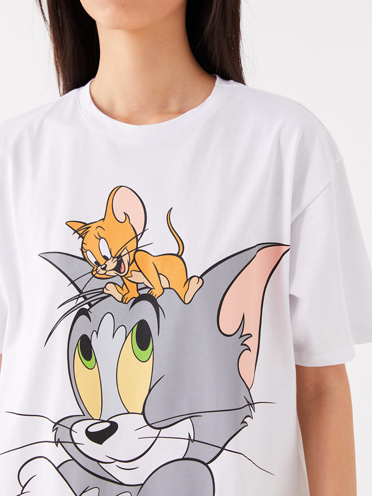 LCW Vision Bisiklet Yaka Tom & Jerry Baskılı Oversize Kadın Tişört