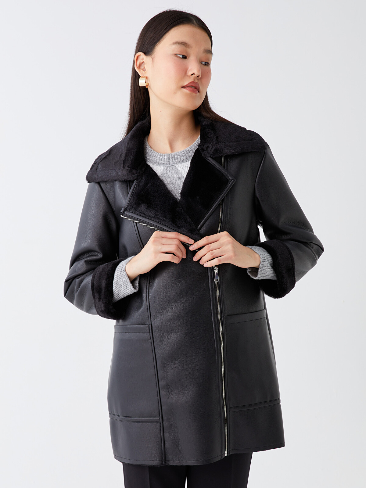 LCW Modest Women's Biker Neck Plain Faux Leather Jacket - W32651Z8
