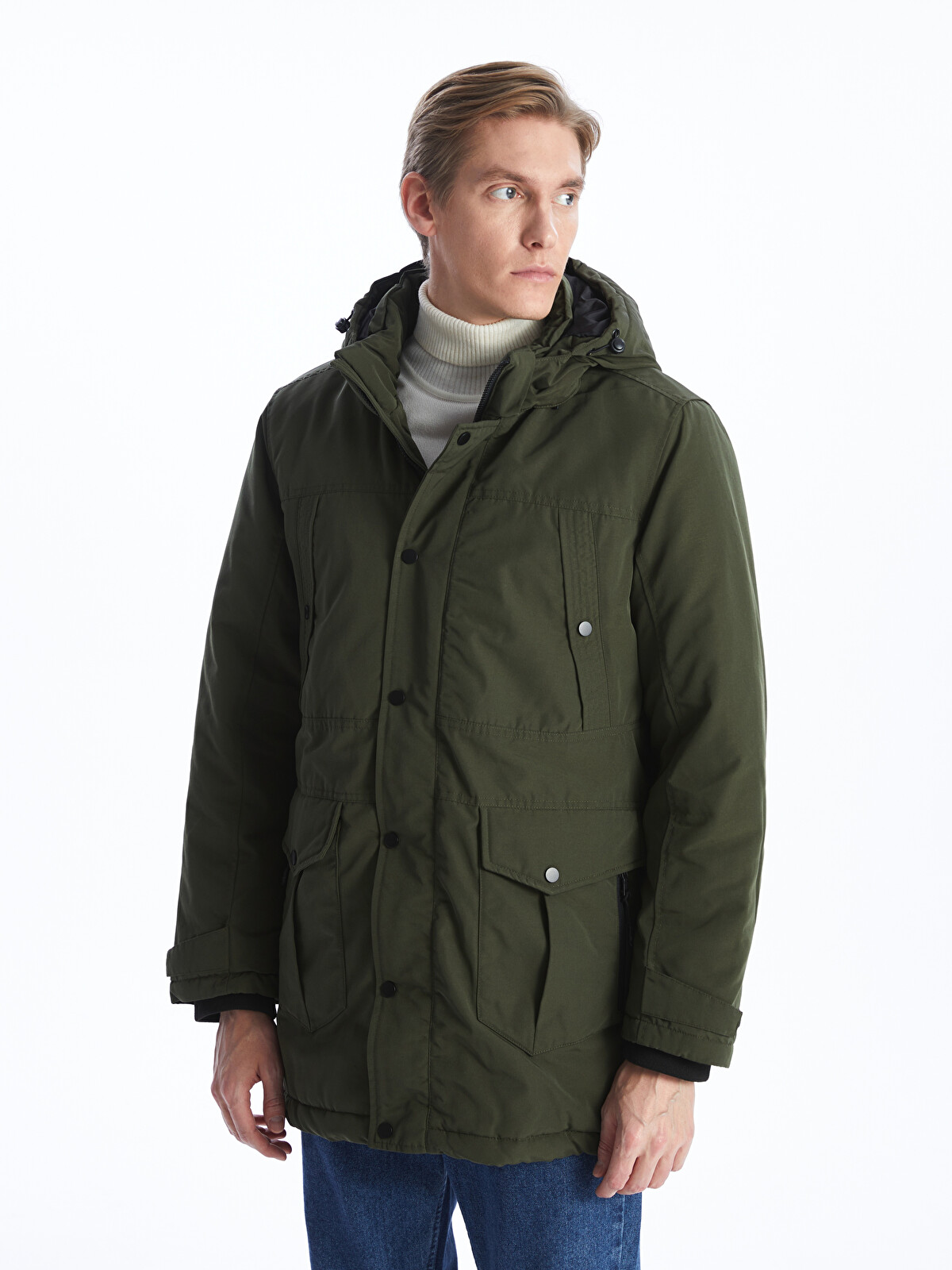 LCWAIKIKI Classic Haki Standart Kalıp Kapüşonlu Erkek Parka