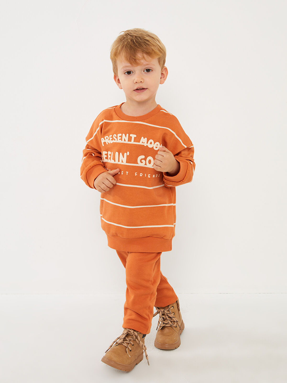 2点、BB01、BB00 LCW baby Bisiklet Yaka Uzun Kollu Erkek Bebek Sweatshirt ve