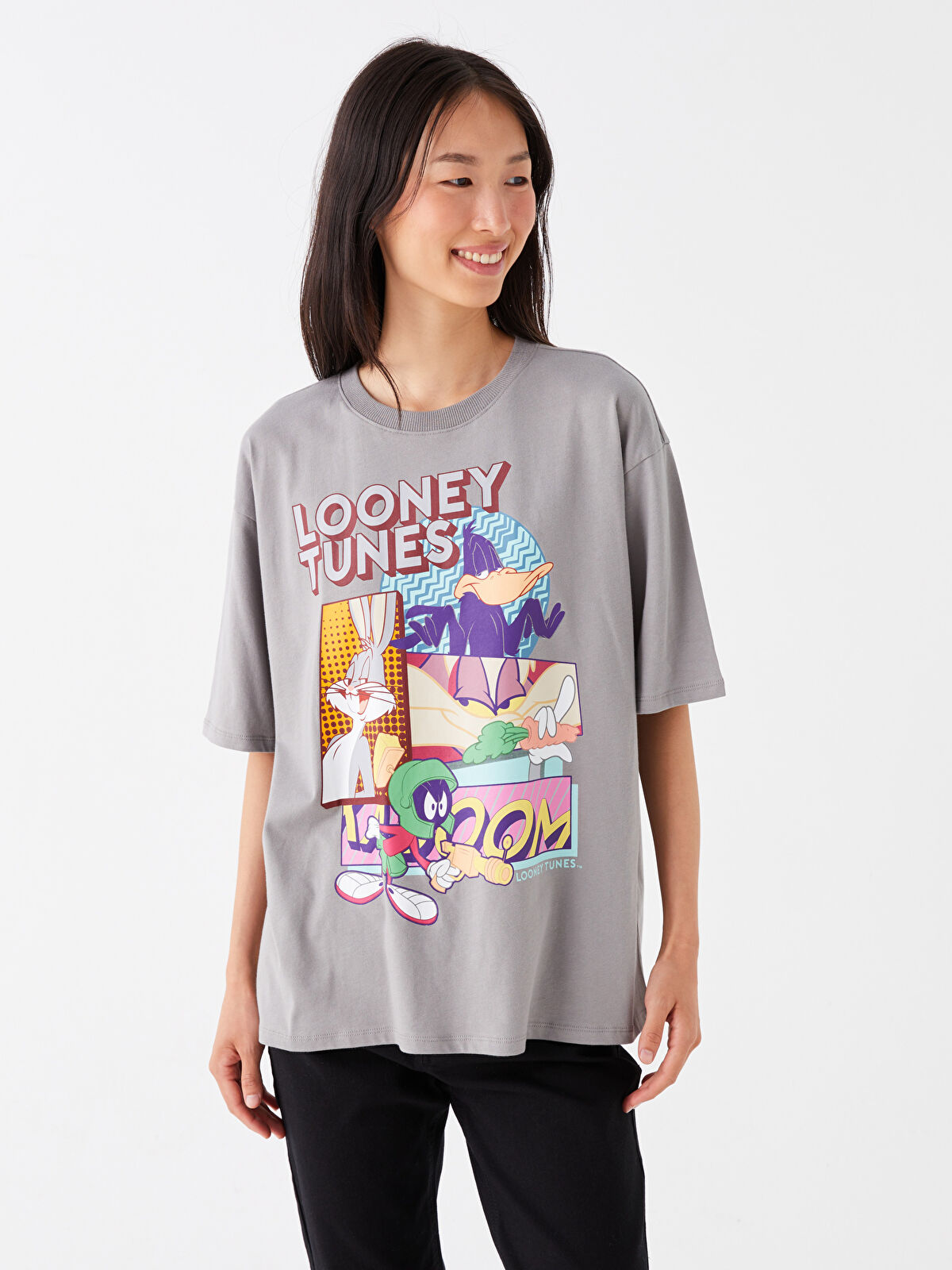 LCW Vision Crew Neck Bugs Bunny Printed Short Sleeve