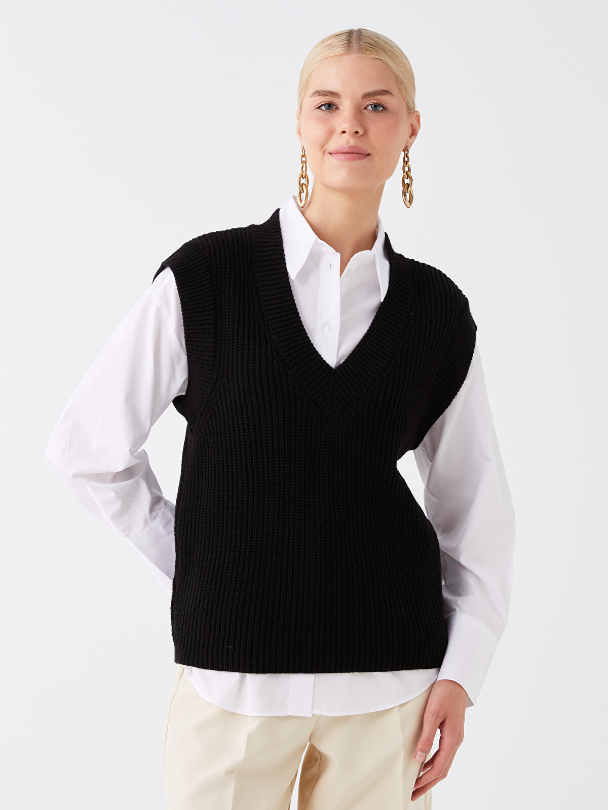 LCW Vision Women's V Neck Plain Knitwear Sweater Vest - W39500Z8
