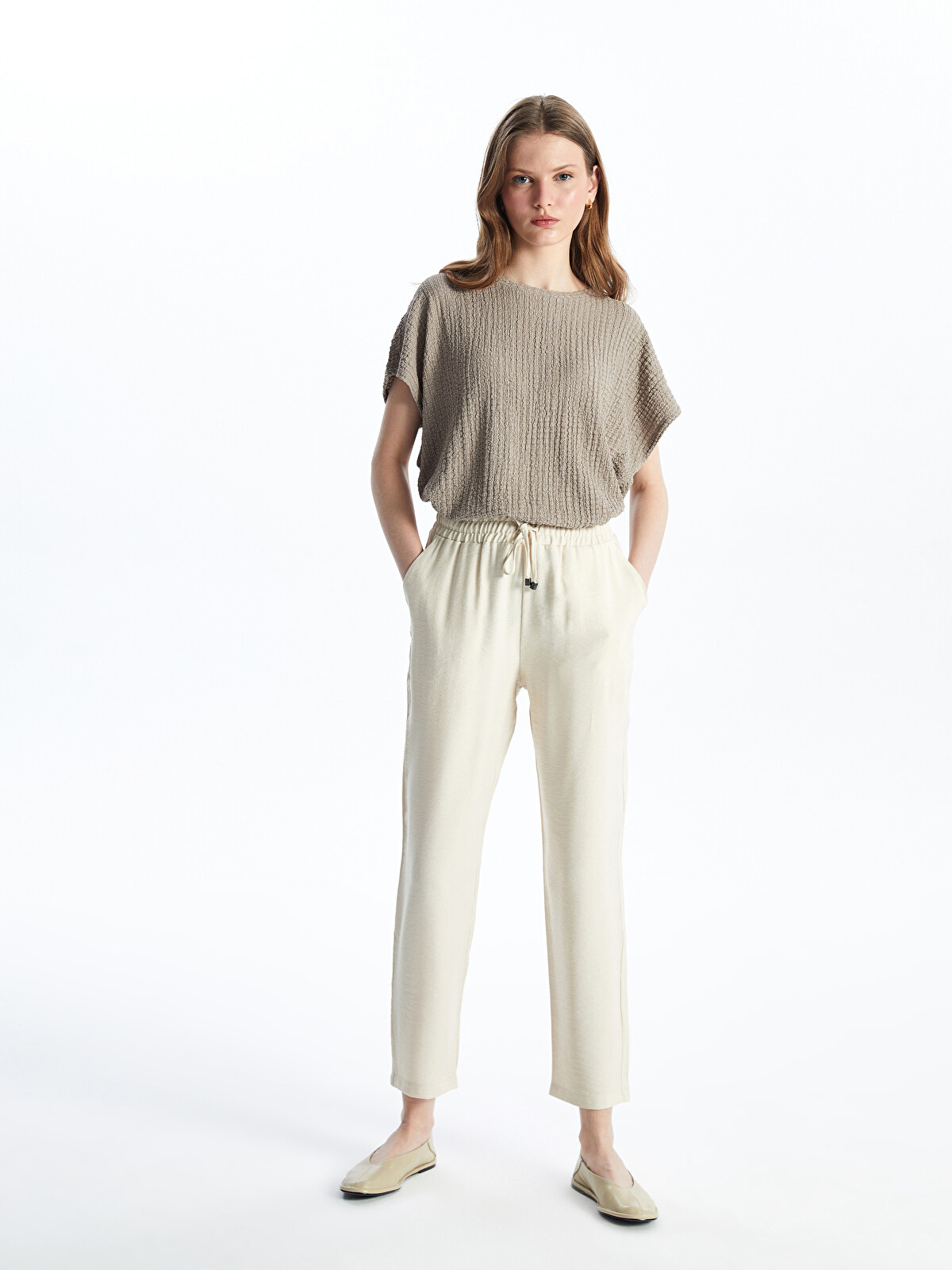 LCWAIKIKI Classic Elastic Waist Carrot Fit Women's Trousers