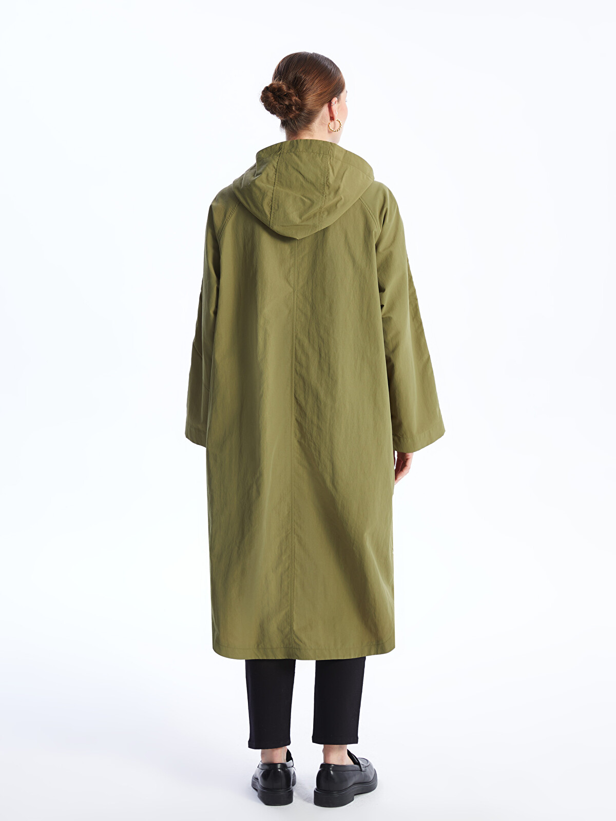 LCWAIKIKI Classic Kapüşonlu Düz Oversize Kadın Trençkot - S45026Z8